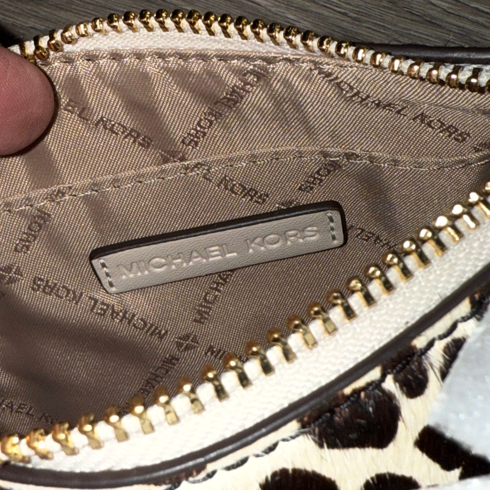 Michael Kors Michael Kors Carmela Sm Pouchette Crossbody Leather Cream Size ONE SIZE - 10 Thumbnail