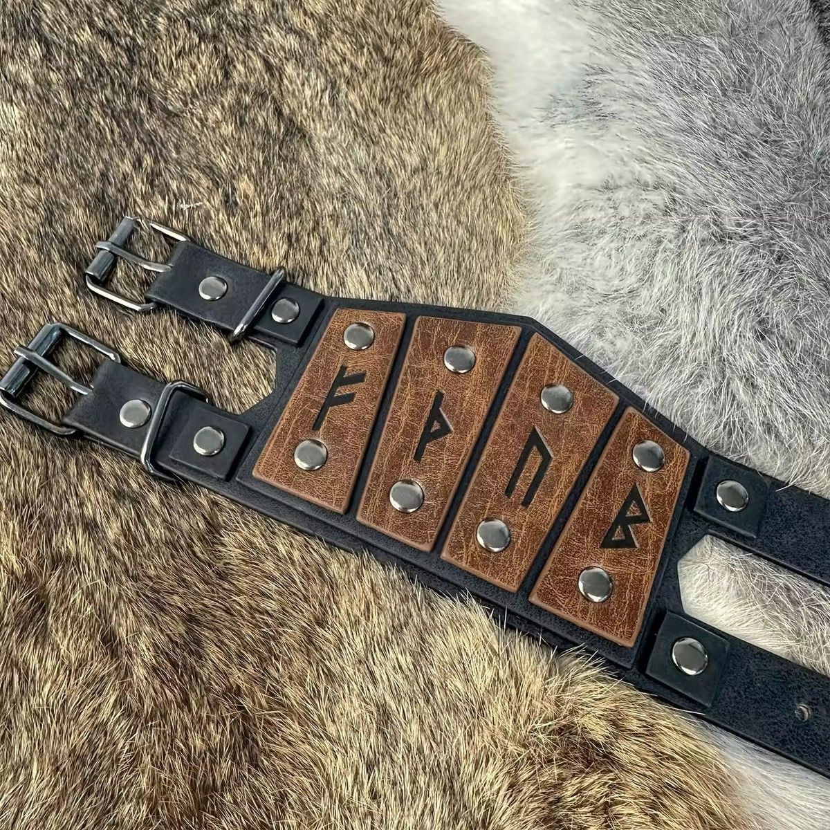 Vintage Middle Ages Rune Men's Leather Bracelet Nordic Viking Size ONE SIZE - 4 Thumbnail