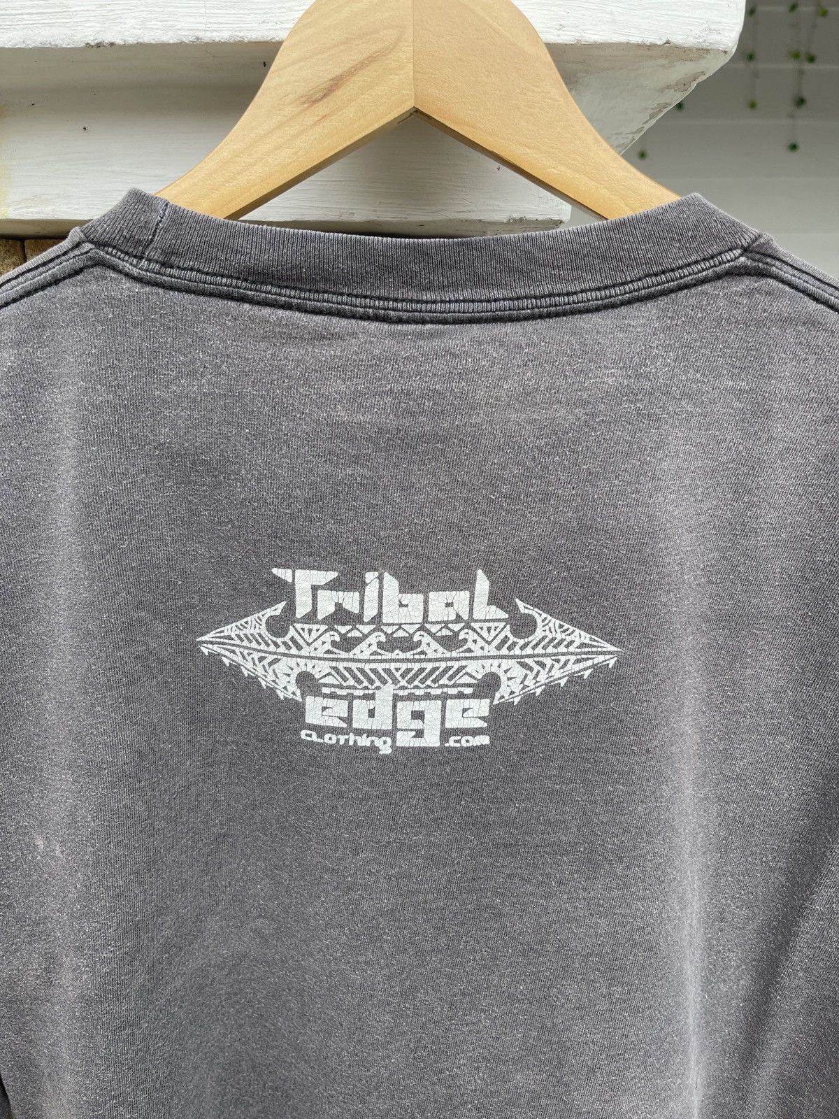 Tribal Streetwear LastDrop🔥Vtg90s Tribal Edge Clothing Sun Faded Shark T Shirt Size US XL / EU 56 / 4 - 5 Thumbnail