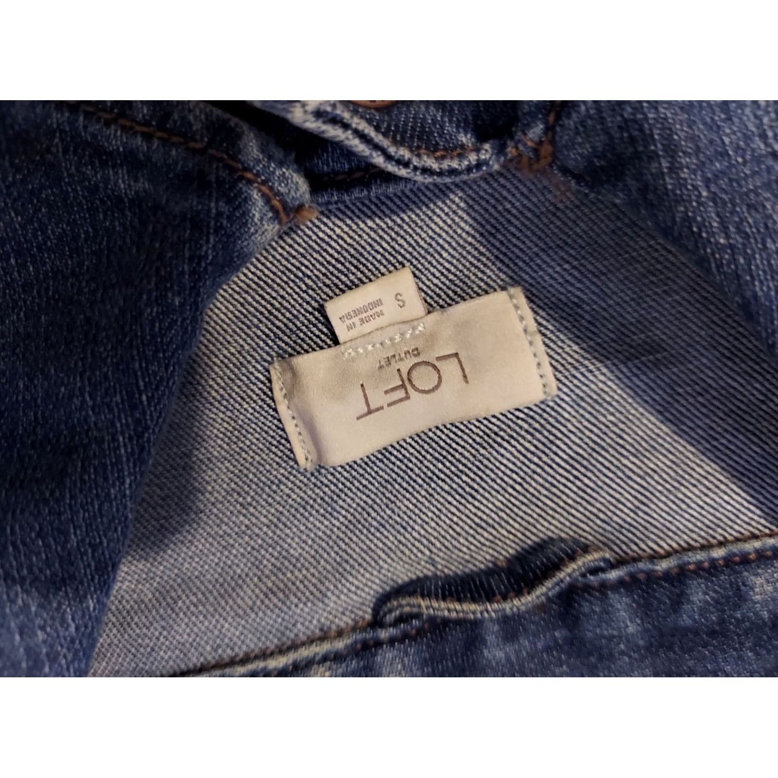 Ann Taylor VINTAGE Ladies Ann Taylor Loft Denim Jacket S Small Blue Jean Womens Jacket Regular Cotton Denim Modern Classic Spring Fall Winter Size 28" / US 6 / IT 42 - 2 Thumbnail