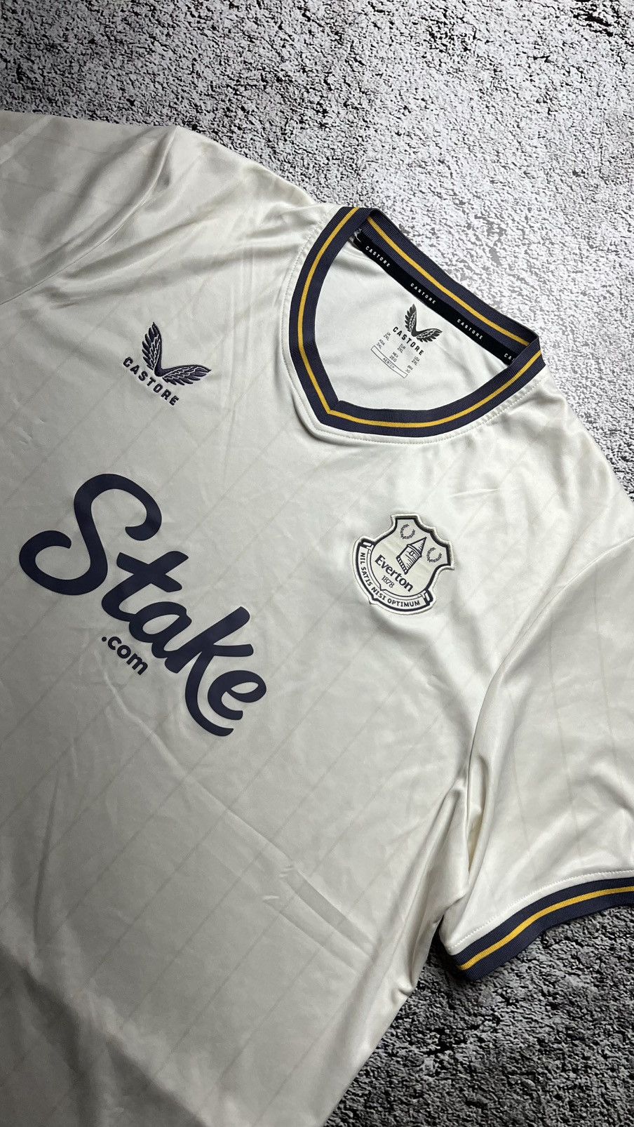 Castore 2024-2025 Everton third kit castore jersey Size US XXL / EU 58 / 5 - 2 Thumbnail