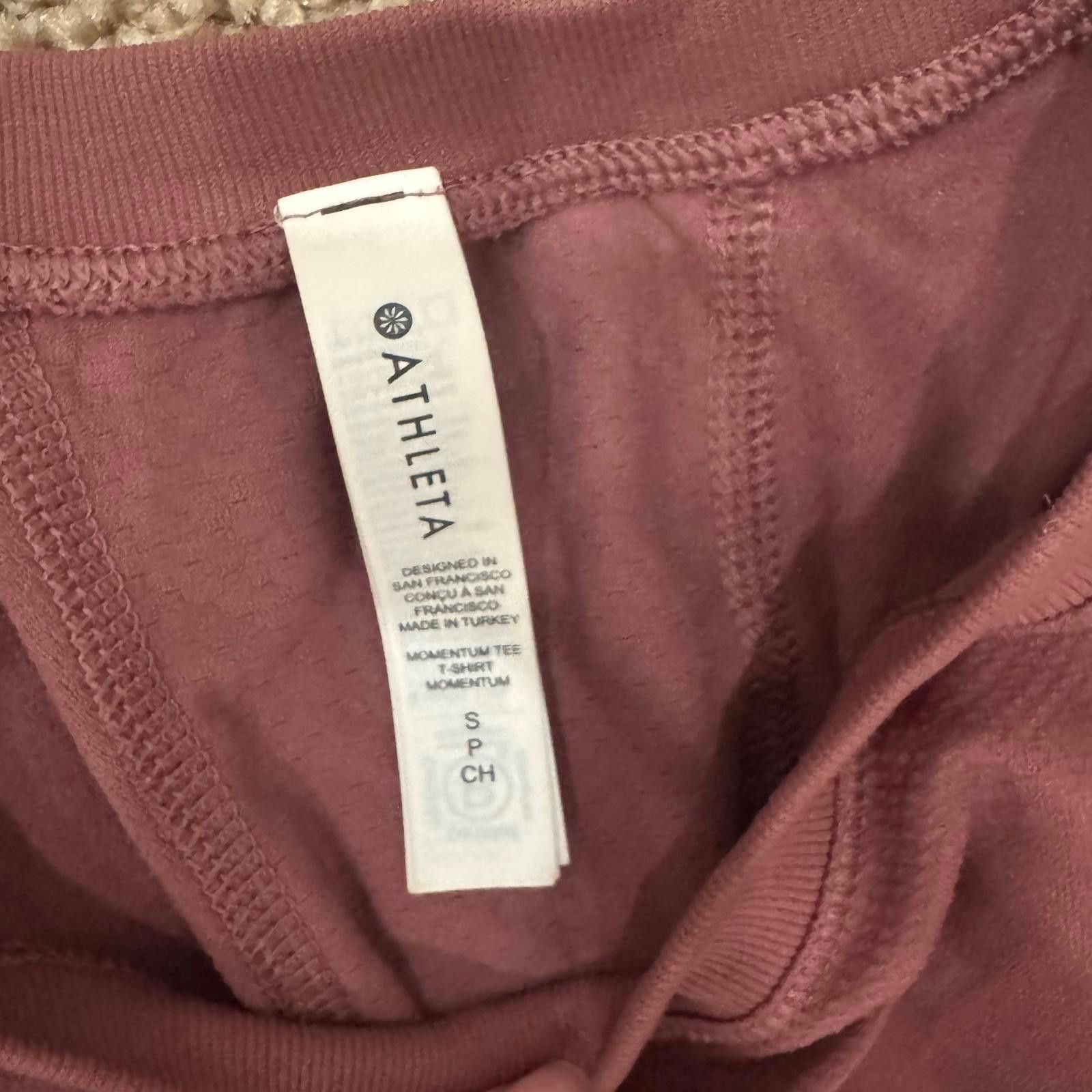 Other Athleta Women's Short Sleeve Athletic Top Size Small Size S / US 4 / IT 40 - 3 Thumbnail