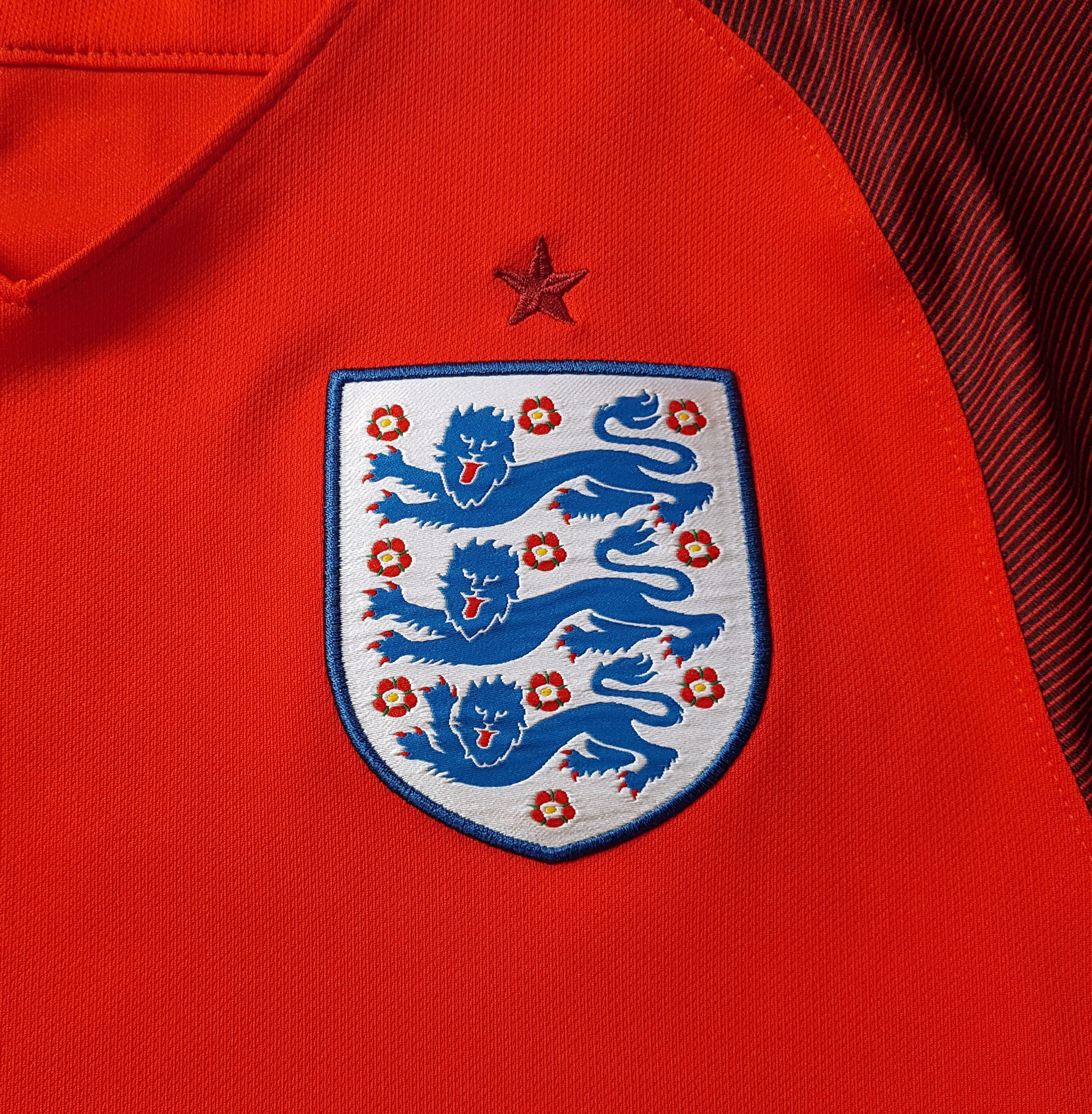 Nike Nike England 2016 Away Football Soccer Jersey sz S Size US S / EU 44-46 / 1 - 4 Thumbnail
