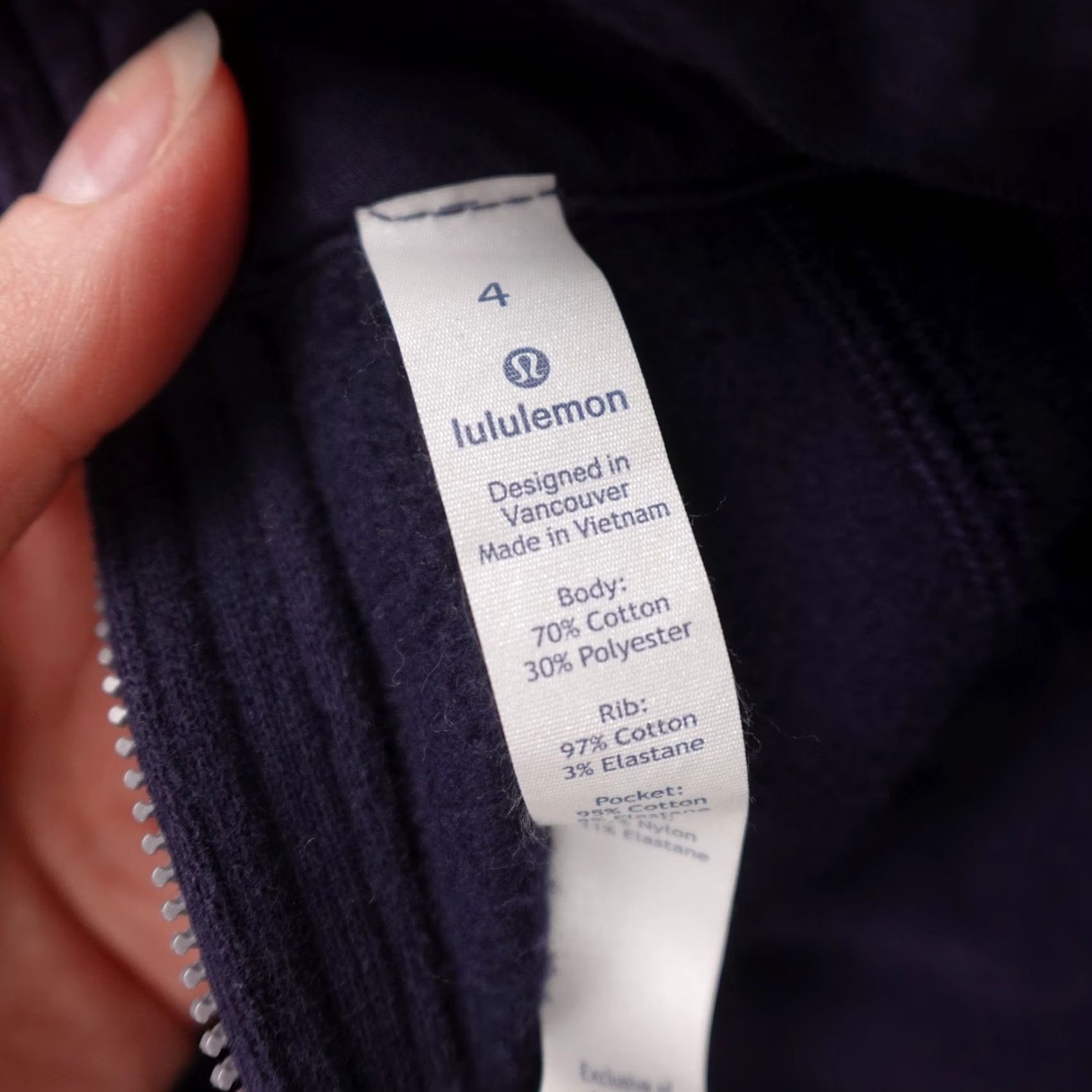 Lululemon Lululemon Pullover Womens 4 Velvet Rose Embossed Half Zip Sweatshirt Jacket Size S / US 4 / IT 40 - 2 Thumbnail