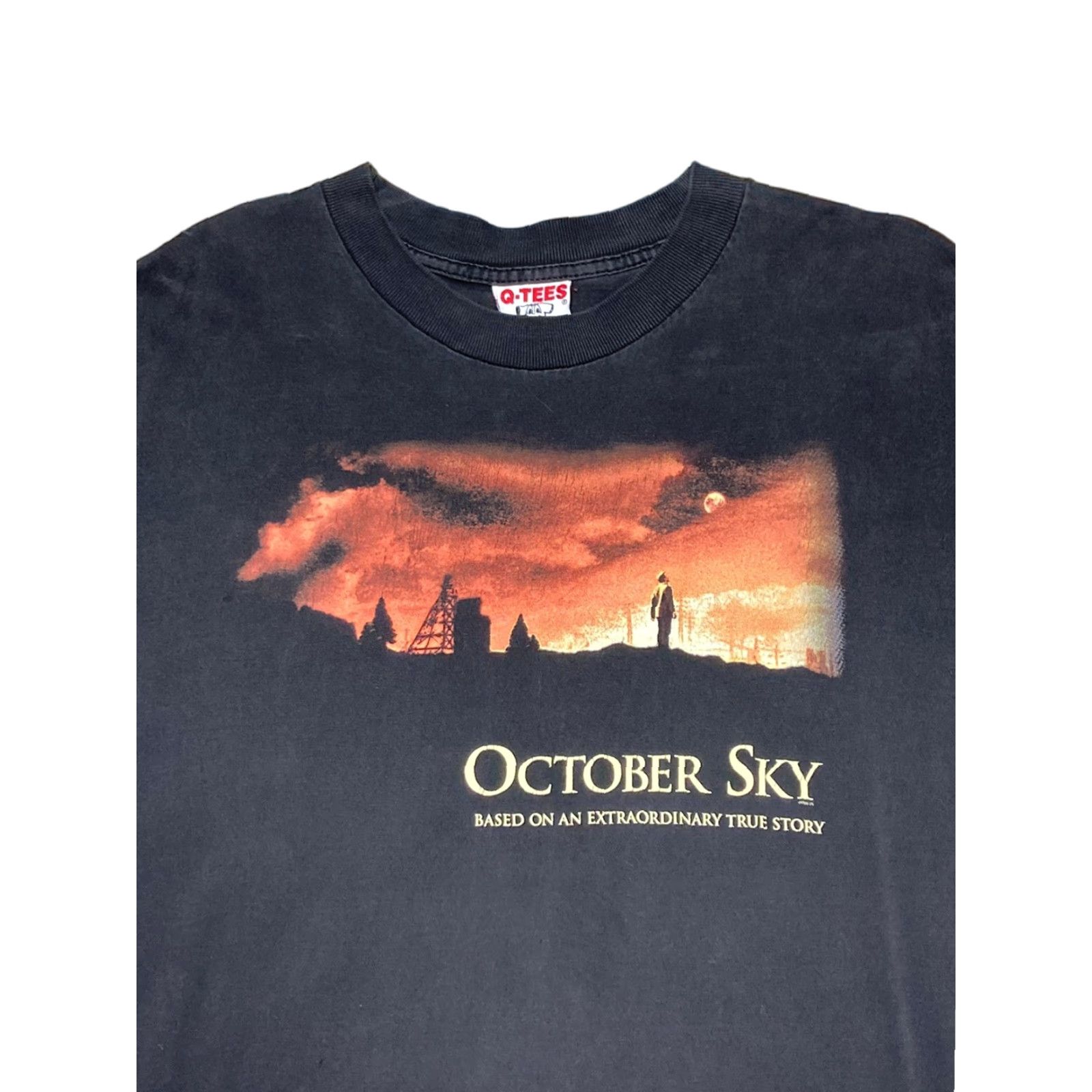 Vintage VINTAGE T-Shirt October Sky 90s Jake Gyllenhaal XL Black Mens Shirt Boys/Adults? Size US XL / EU 56 / 4 - 1 Thumbnail