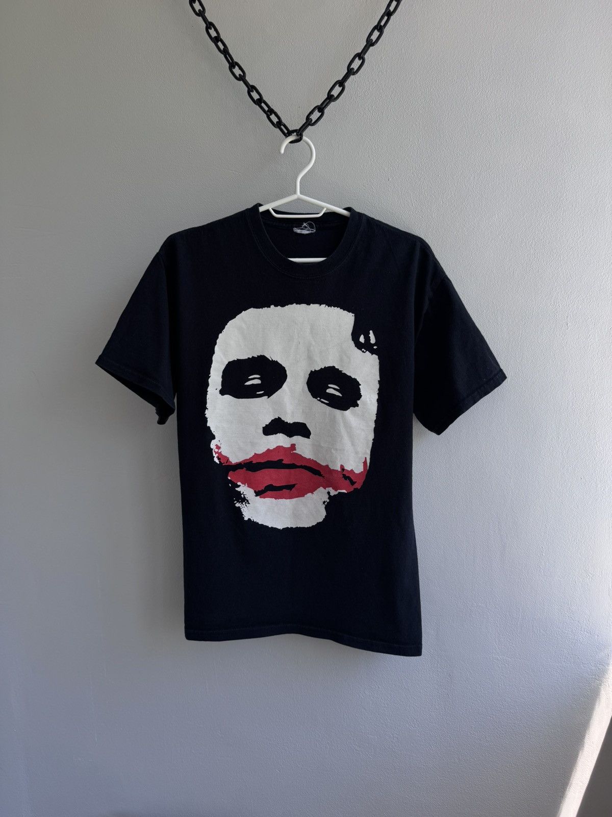 Gildan Batman The Dark Knight Heath Ledger Joker t shirt Tee DC Size US M / EU 48-50 / 2 - 1 Thumbnail