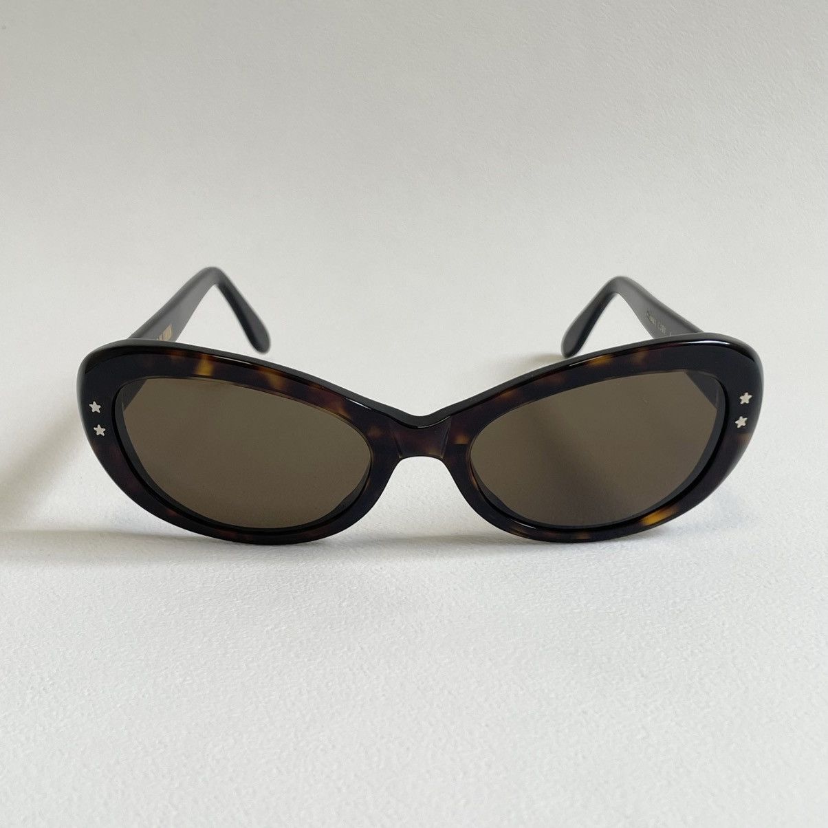 Cutler and Gross Tortoiseshell Oval ‘Cat Eye’ 70s Sunglasses Size ONE SIZE - 2 Thumbnail