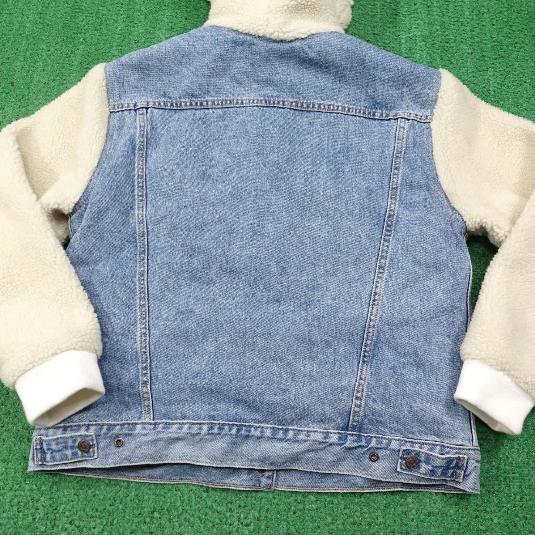 Levi's VINTAGE Levis Denim Trucker Jacket Womens Large Ex-Boyfriend Sherpa Sleeve Hood Premium Size L / US 10 / IT 46 - 6 Thumbnail