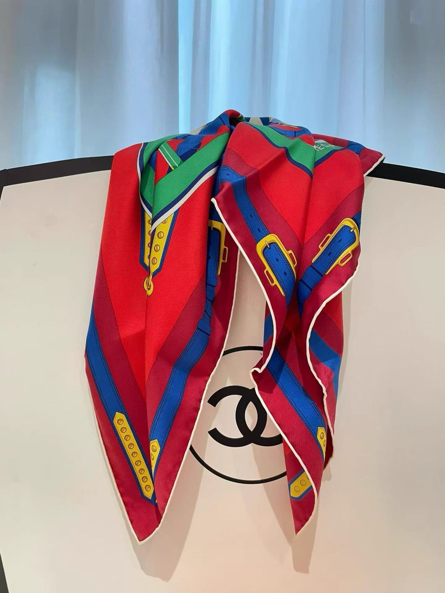 Hermes Hermès Roue de la Liberté 90x90 deadstock scarf Size ONE SIZE - 4 Thumbnail