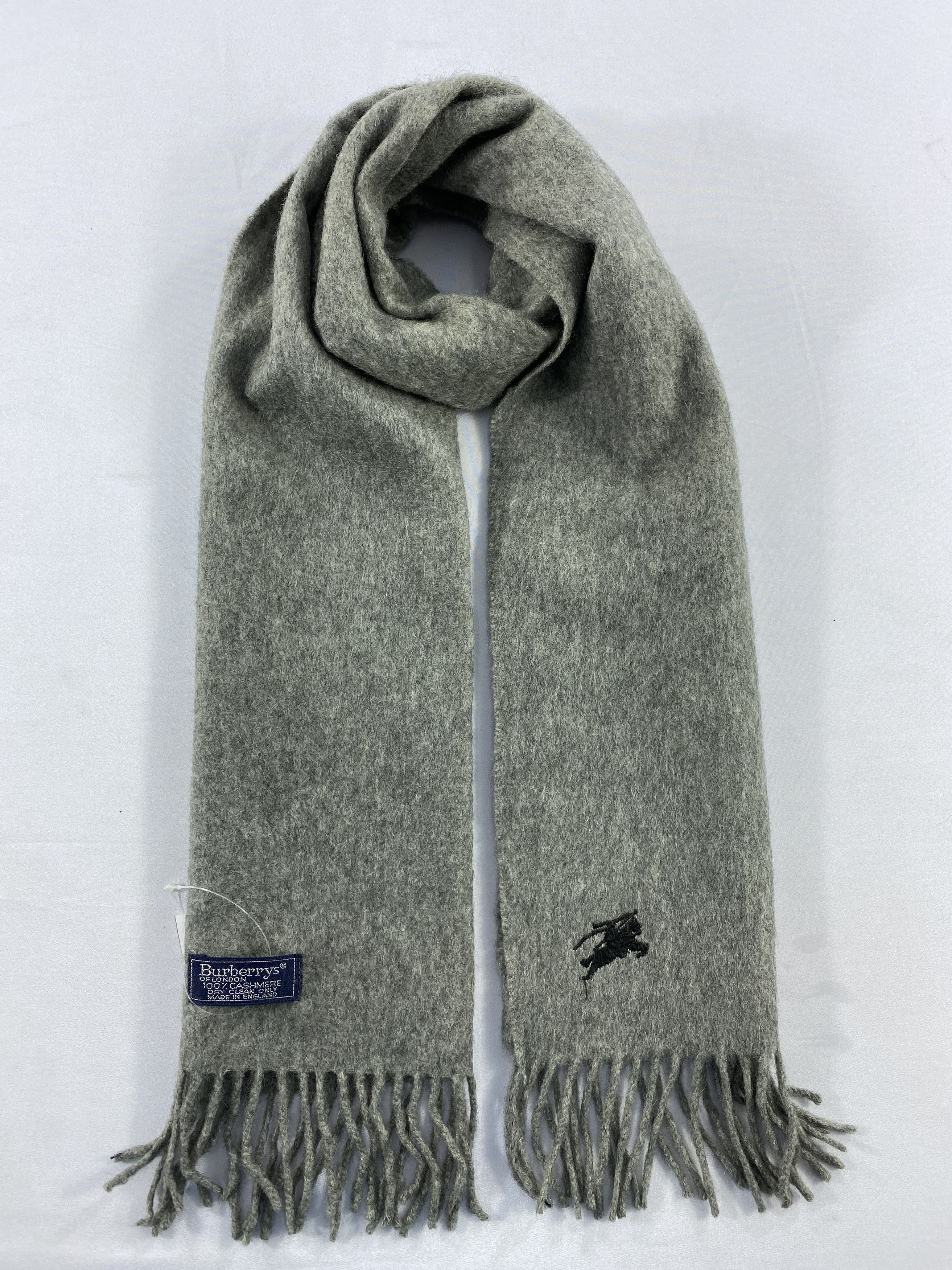 Burberry Burberry Plain Scarf / Muffler / Neckwear Size ONE SIZE - 1 Thumbnail