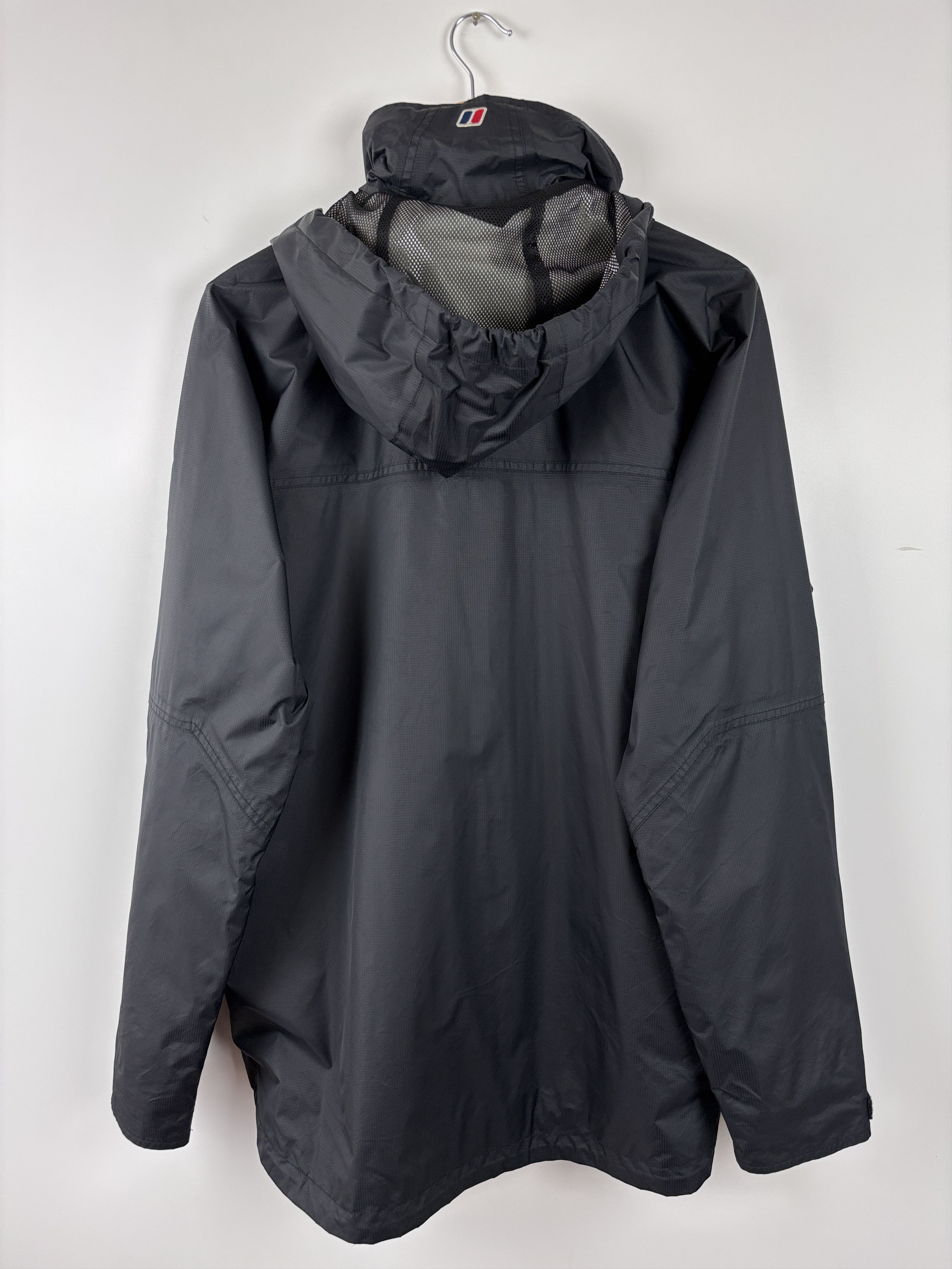 Berghaus Berghaus Waterproof Outdoor Hiking Jacket Raincoat Black L Size US L / EU 52-54 / 3 - 4 Thumbnail