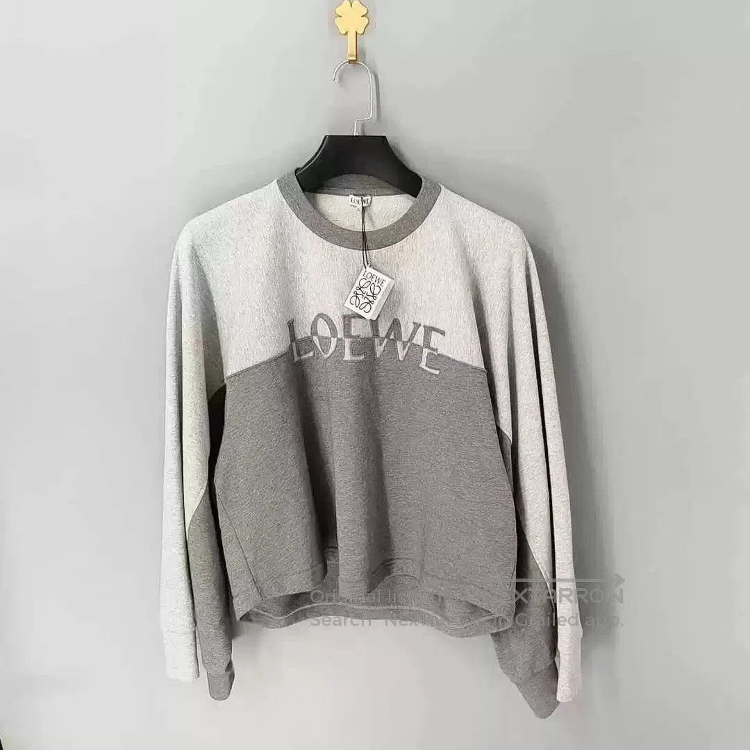 Loewe Loewe Gray Logo Sweatshirt. Size US S / EU 44-46 / 1 - 1 Thumbnail