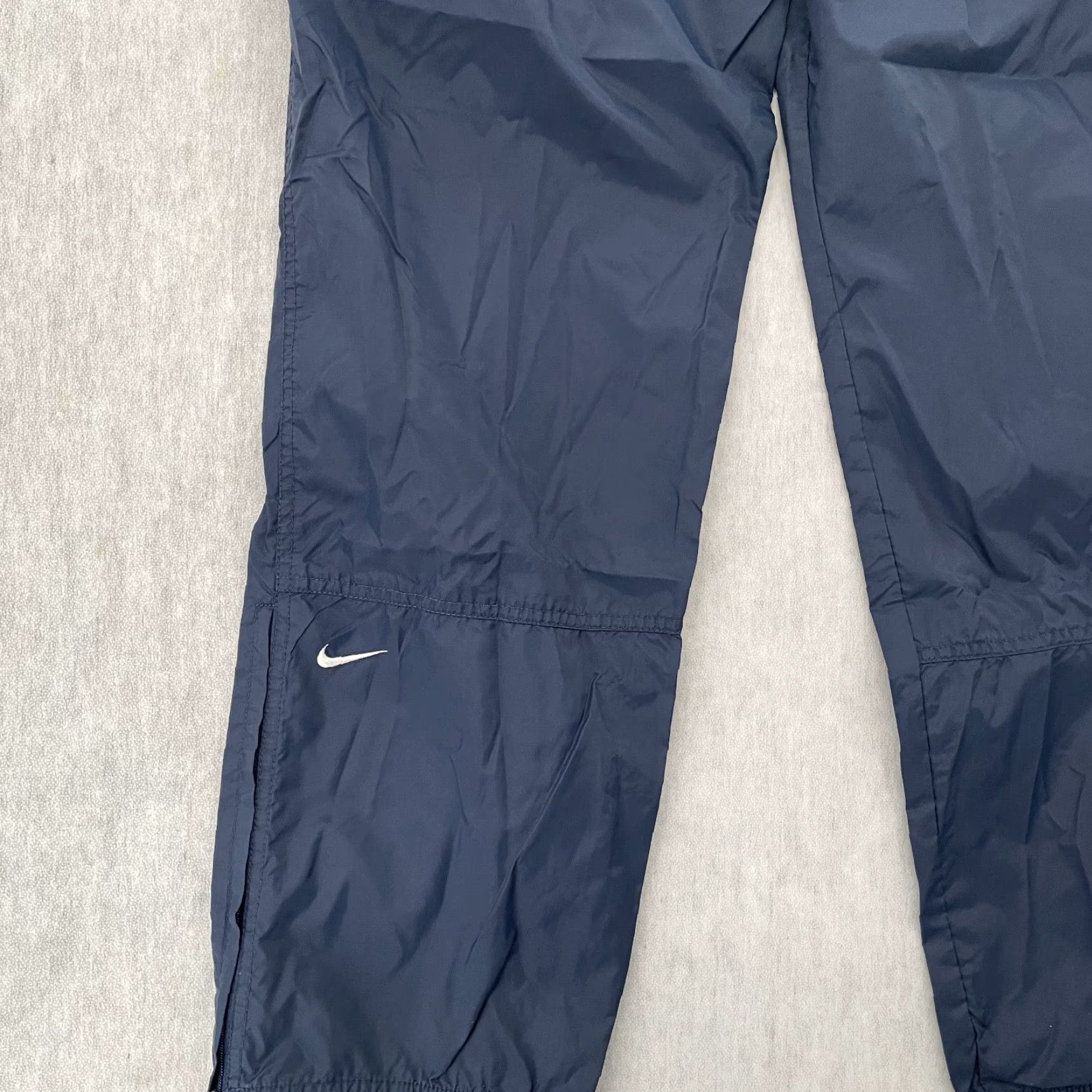Nike VINTAGE Nike Jogger Pants Adult Medium Blue Athleisure 90s Logo Pockets Tapered Mens Size US 30 / EU 46 - 5 Thumbnail