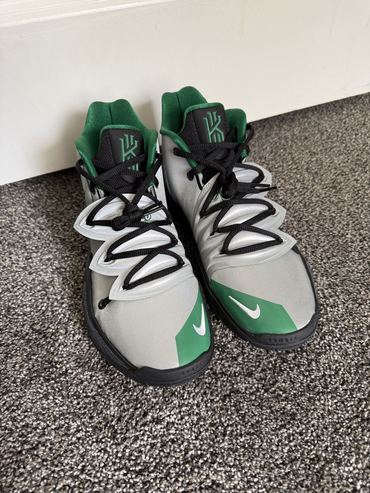 Nike NIKE KYRIE 5 | TACO, REFLECTIVE SILVER, SIZE 8.5, NEW IN BOX Size US 8.5 / EU 41-42 - 1 Thumbnail