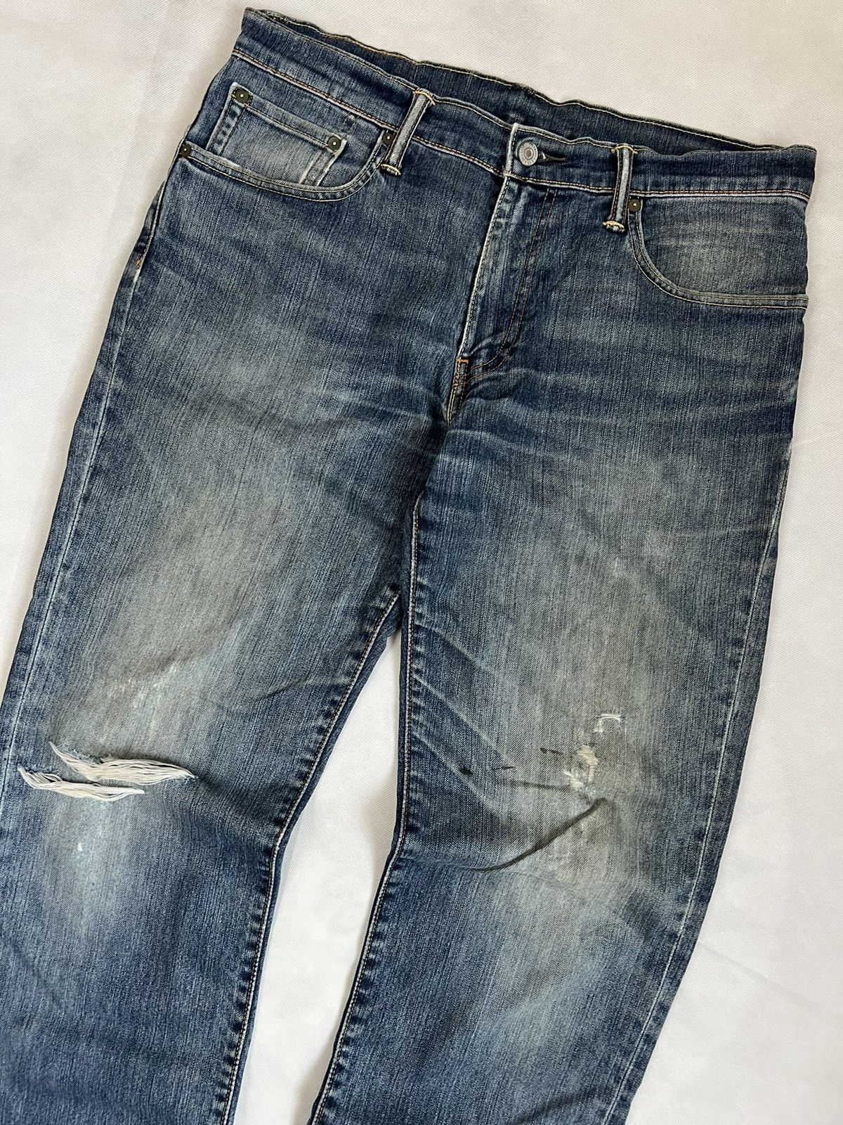 Levi's Vintage Clothing Vintage Levis 502 Blue Wash Distressed Denim Size US 35 - 13 Thumbnail