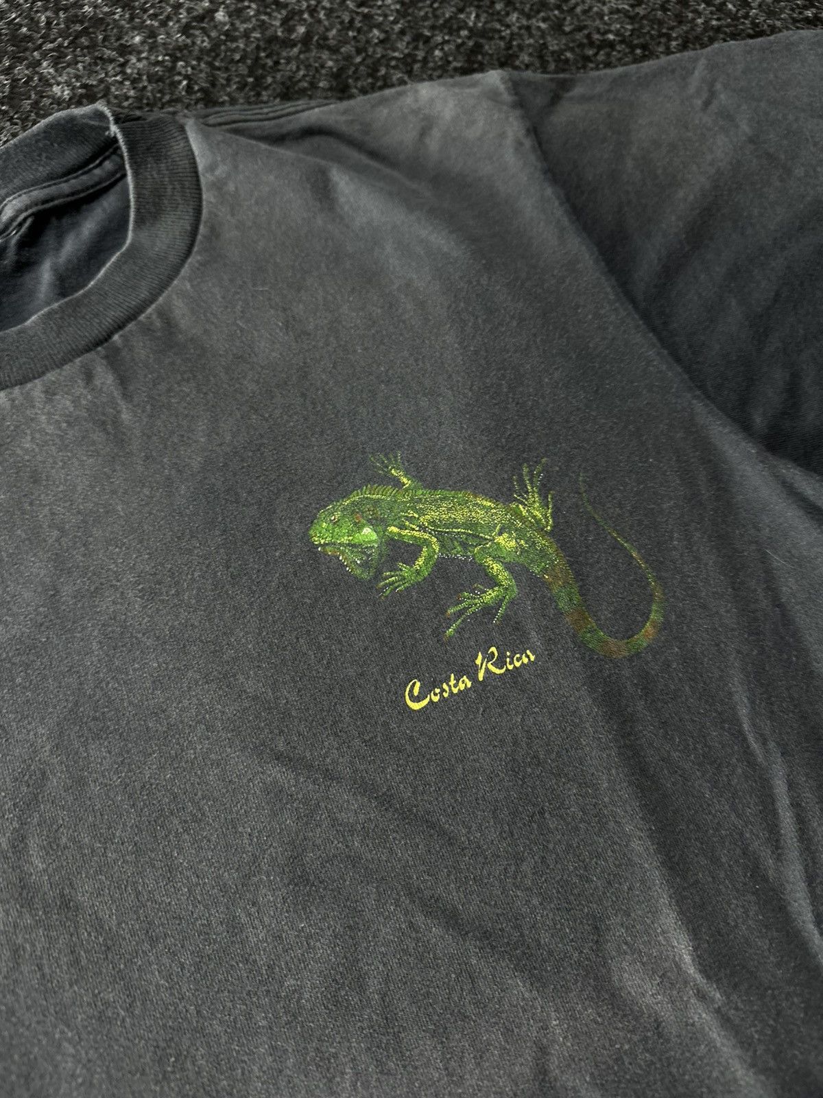 Vintage 🚨Vintage 90s Costa Rica Tree Frog SINGLE STITCH Graphic Tee Size US M / EU 48-50 / 2 - 9 Thumbnail