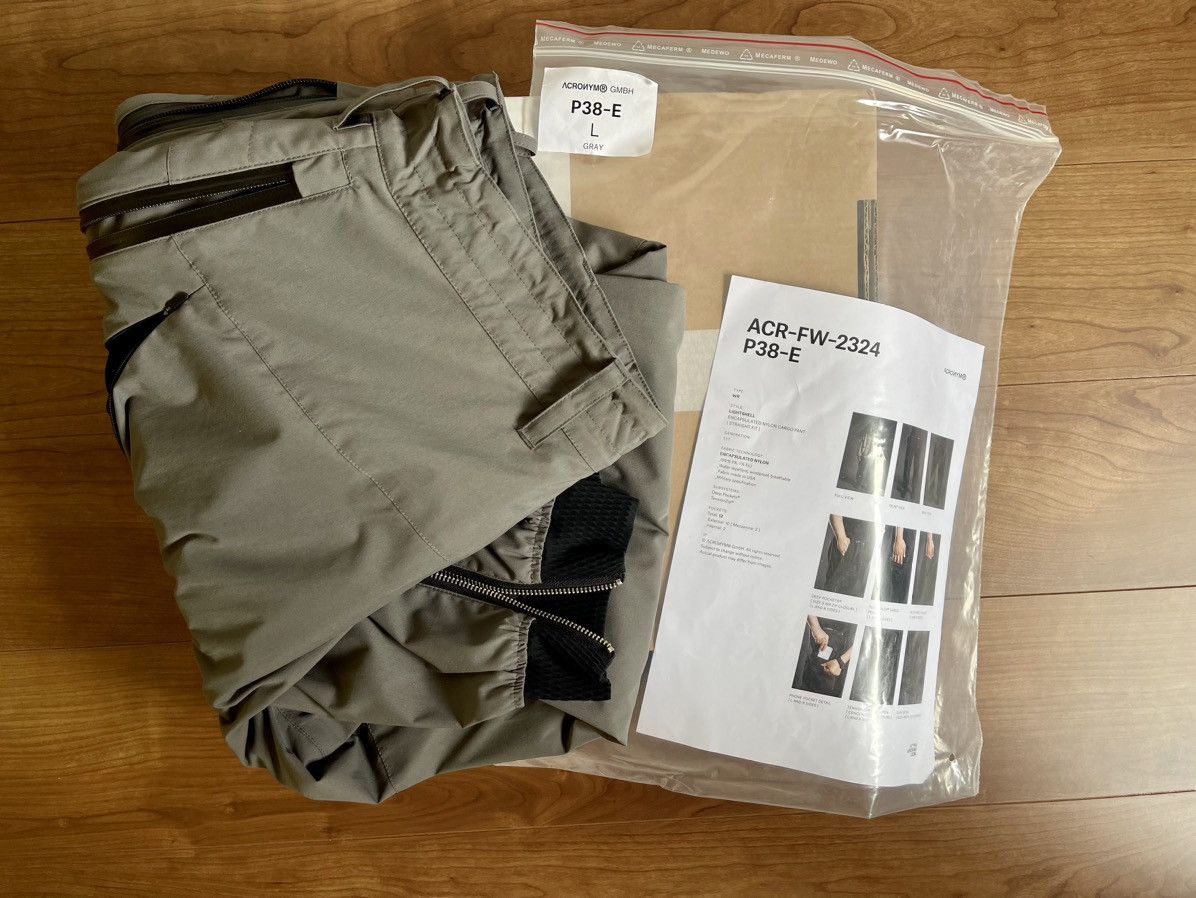 Acronym P38-E 1.1.1 Size US 34 / EU 50 - 7 Thumbnail