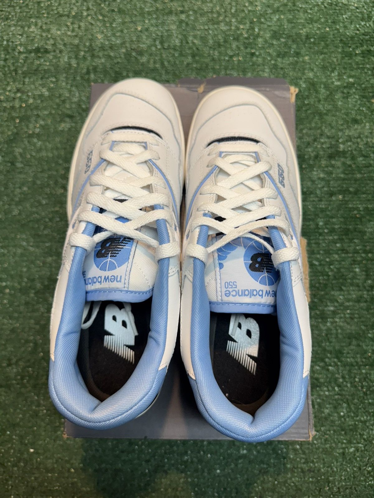 New Balance New Balance 550 UNC White University Blue Size 9.5 Size US 9.5 / EU 42-43 - 11 Thumbnail