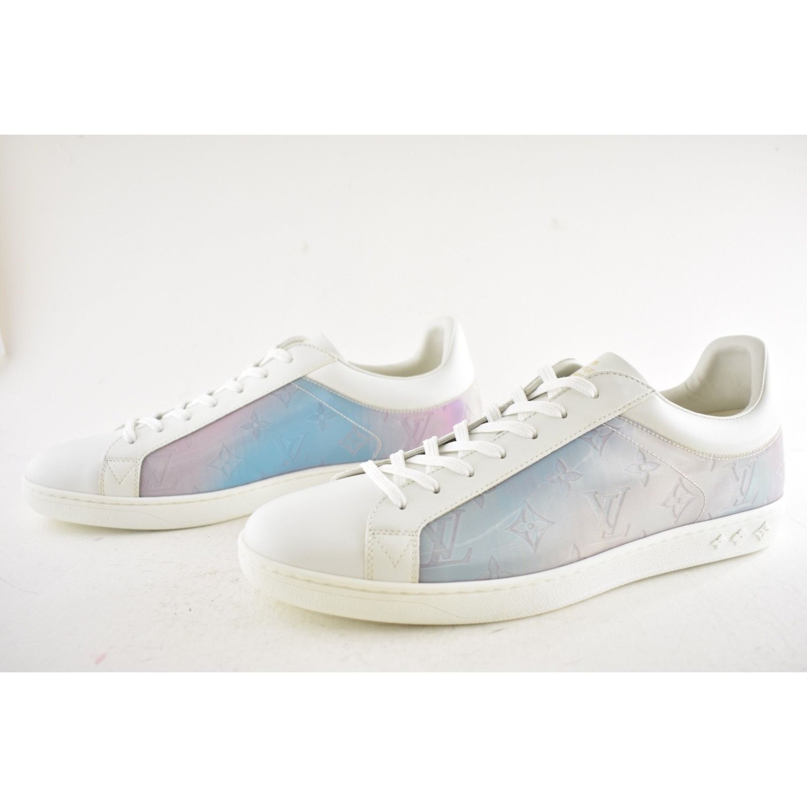 Louis Vuitton Louis Vuitton Luxembourg Prism White Monogram Logo Low Size US 9 / EU 42 - 11 Thumbnail