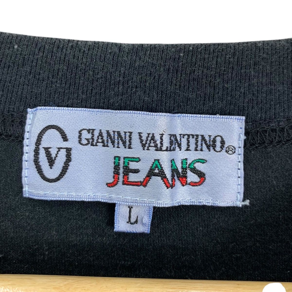 Gianni Valentino GIANNI VALENTINO Jeans Italy Casualwear Big Logo T-Shirt Size US L / EU 52-54 / 3 - 7 Thumbnail