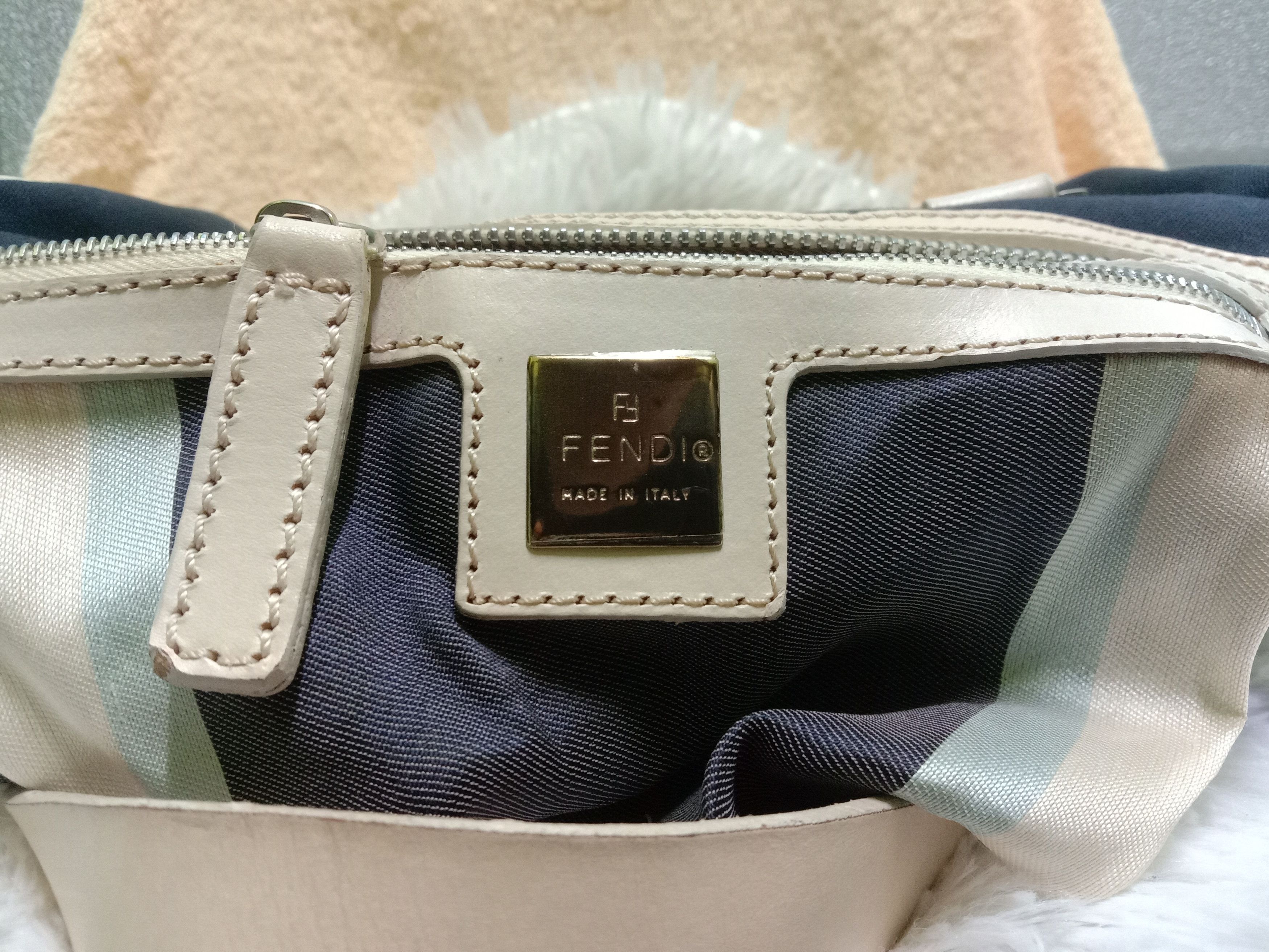 Fendi Authentic FENDI Mini Handbag Size ONE SIZE - 4 Thumbnail