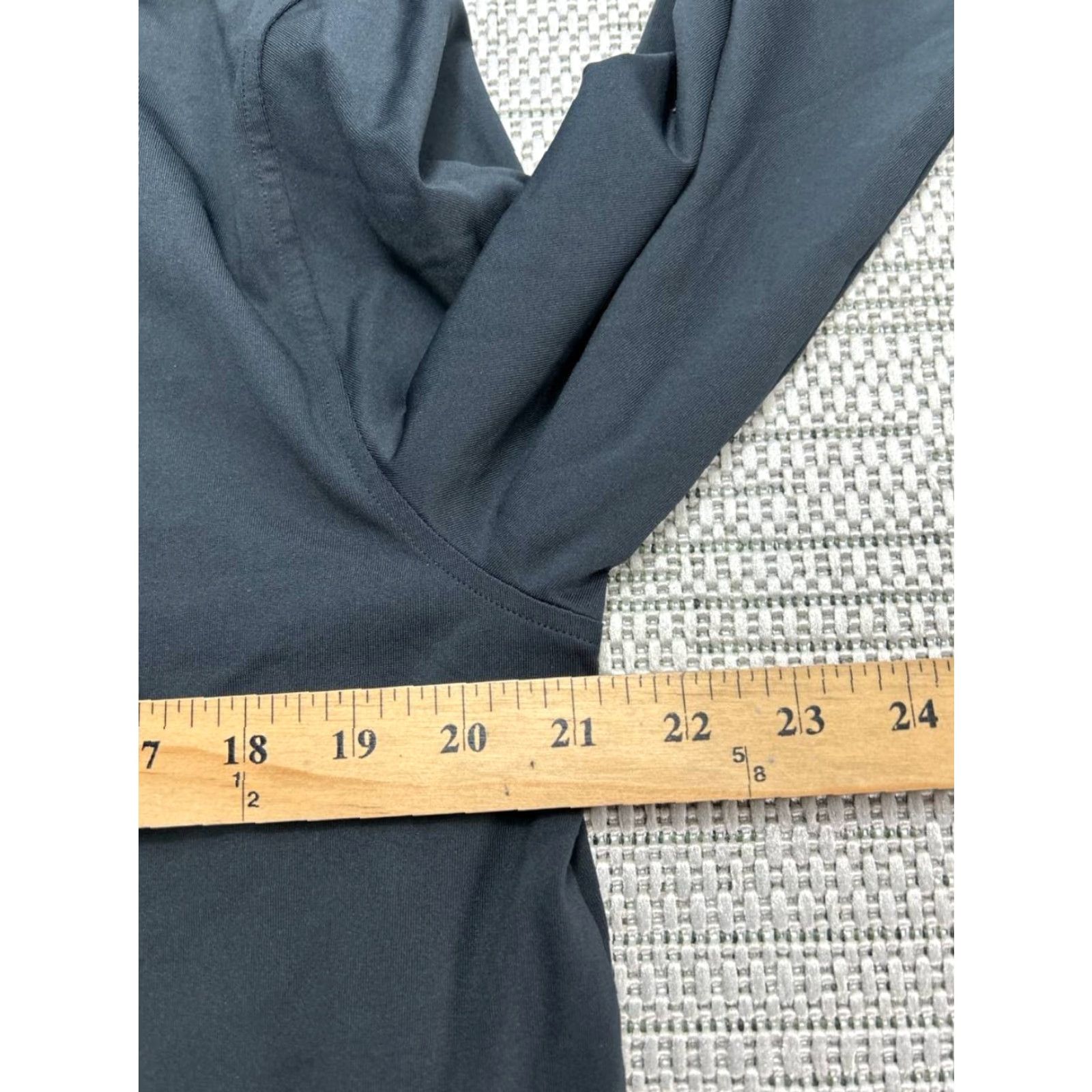Under Armour Under Armour HeatGear Polo Shirt Mens Large Black Regular Fit Polo Shirt Golf Tennis Logo Size US L / EU 52-54 / 3 - 7 Thumbnail