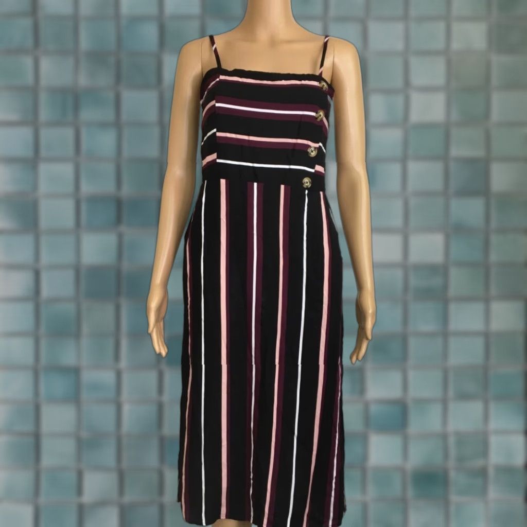 Vintage VINTAGE Xhilaration Women's Sheath Dress Midi Sleeveless Stripe Smocked Casual Dress S Size S / US 4 / IT 40 - 1 Thumbnail