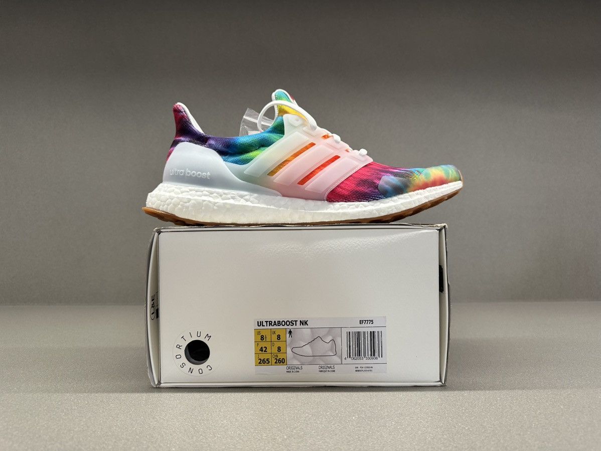 Adidas Adidas Ultra Boost Nice kicks Woodstock 50th Anniversary Size US 8.5 / EU 41-42 - 3 Thumbnail