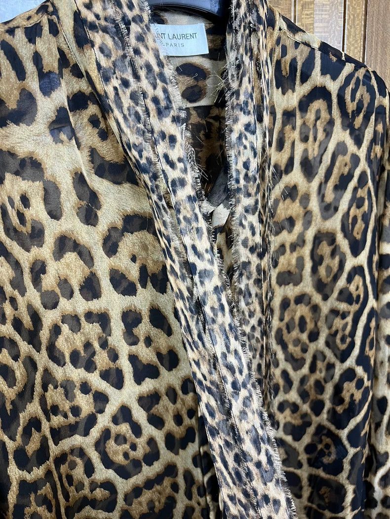Saint Laurent Paris Saint Laurent Paris 19ss mulberry silk leopard print shirt- Size US XS / EU 42 / 0 - 3 Thumbnail