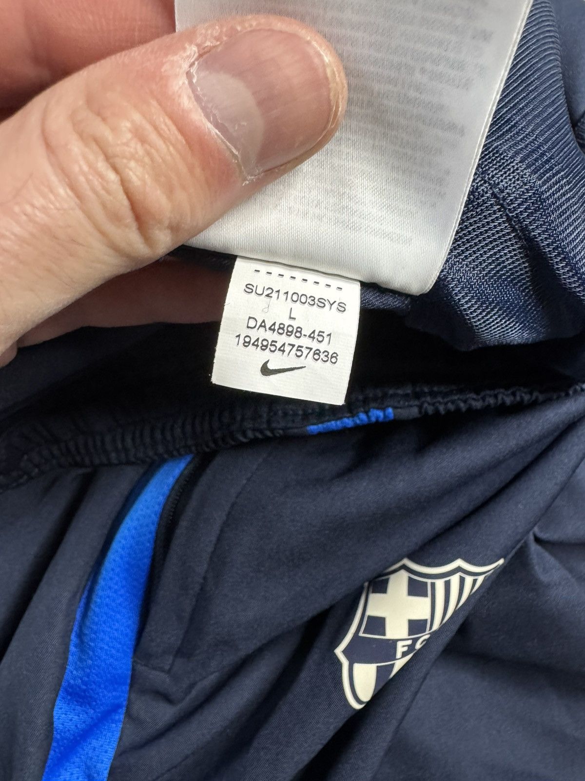 Nike × Vintage BARCELONA VINTAGE NIKE TRAINING WIND RUNNER TRACK PANTS Size US 34 / EU 50 - 6 Thumbnail