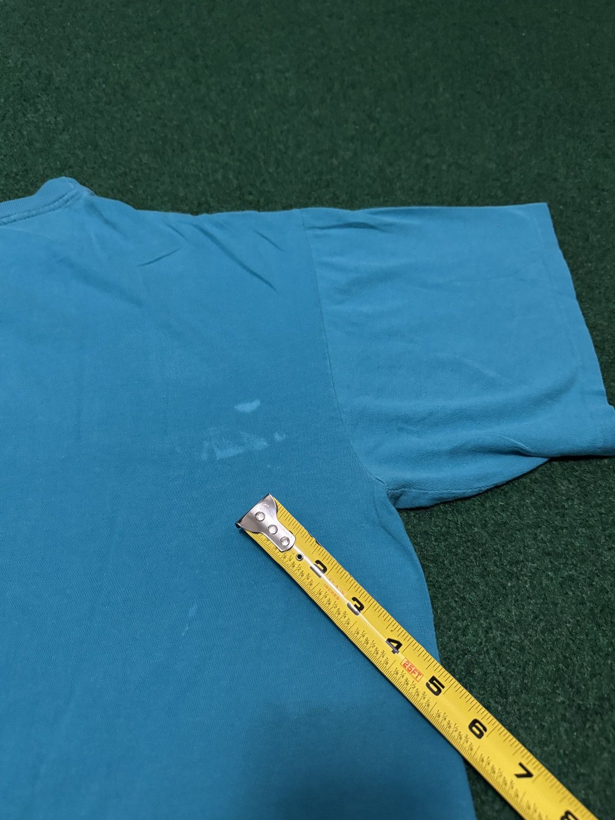 Vintage Vtg 90s Charlotte Hornets Magic Johnson Nutmeg Dunk T Shirt Size US XL / EU 56 / 4 - 9 Thumbnail