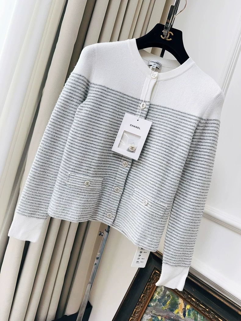 Chanel Chanel Beach Series White and Gray Silk Striped Knitted Ca Size XXS / US 00 / IT 34 - 1 Thumbnail