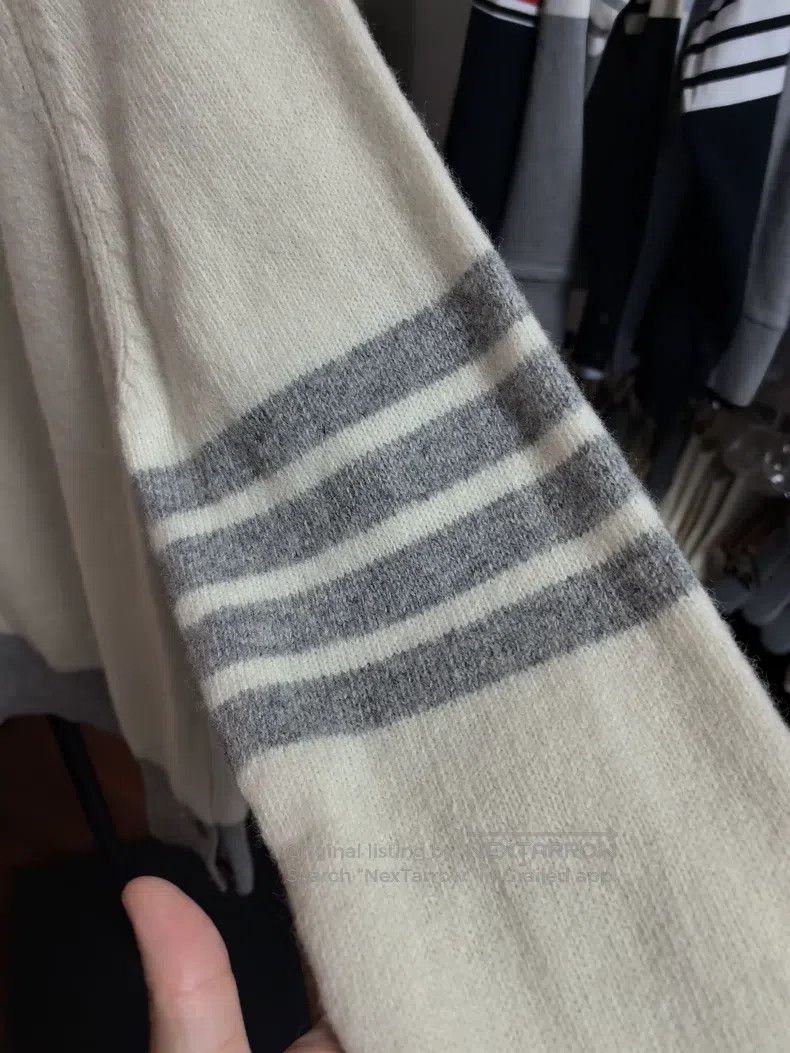 Thom Browne Thom Browne Contrast Color Sweater Beige and Grey Size US S / EU 44-46 / 1 - 2 Thumbnail