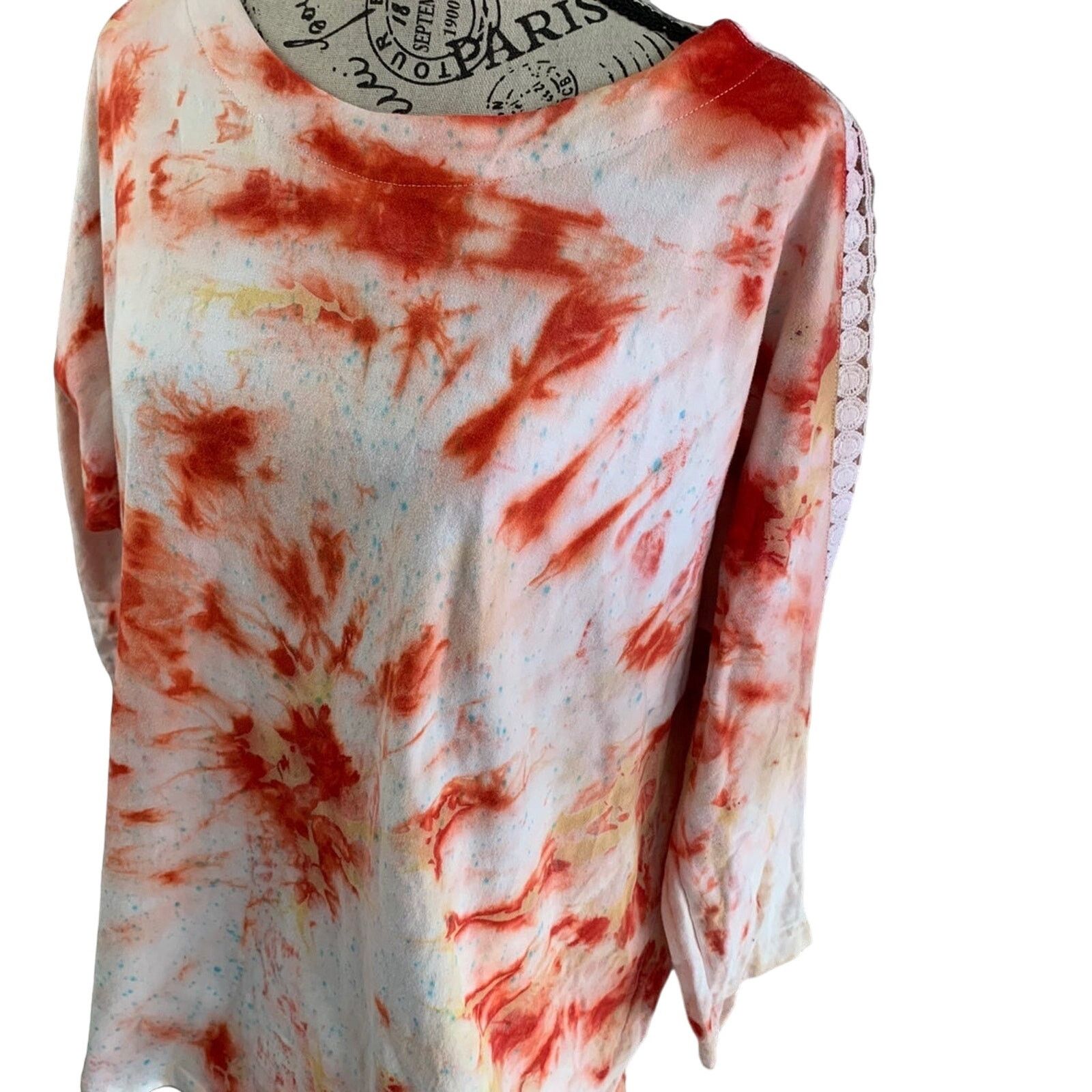 Izod *IZOD Women's Size 2X Tunic Top Tie Dye Cotton Lace Detail Size XXL / US 16-18 / IT 52-54 - 4 Thumbnail