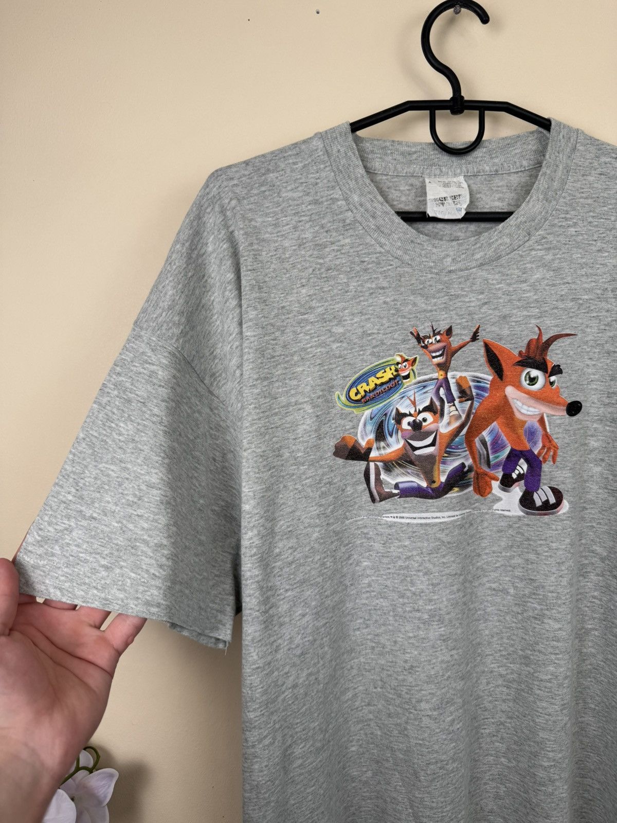 Other Vintage Crash Bandicoot T shirt 2000 PS1 Game Sz XL Grey Size US XL / EU 56 / 4 - 11 Thumbnail