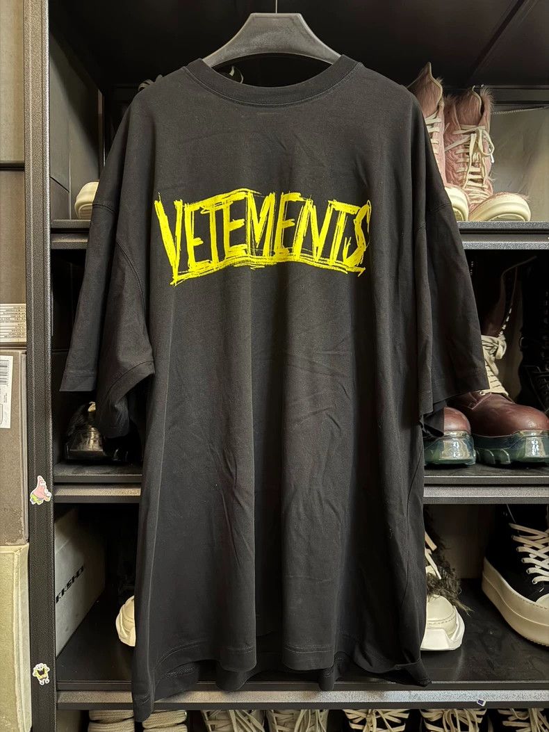 Vetements Vetements Sketch Short Sleeve Size US M / EU 48-50 / 2 - 1 Thumbnail