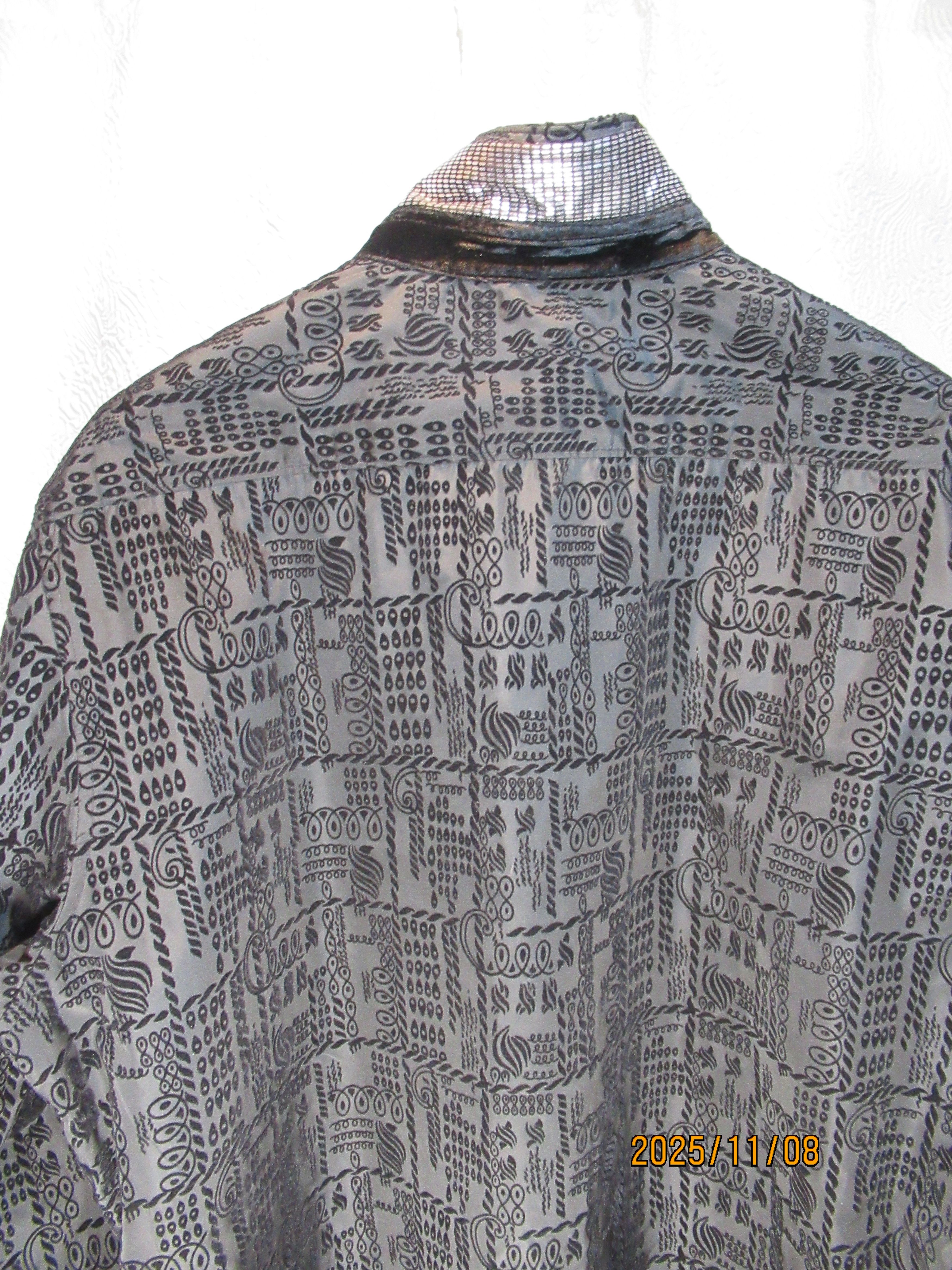 Robert Graham Limited Edition Size US L / EU 52-54 / 3 - 2 Thumbnail