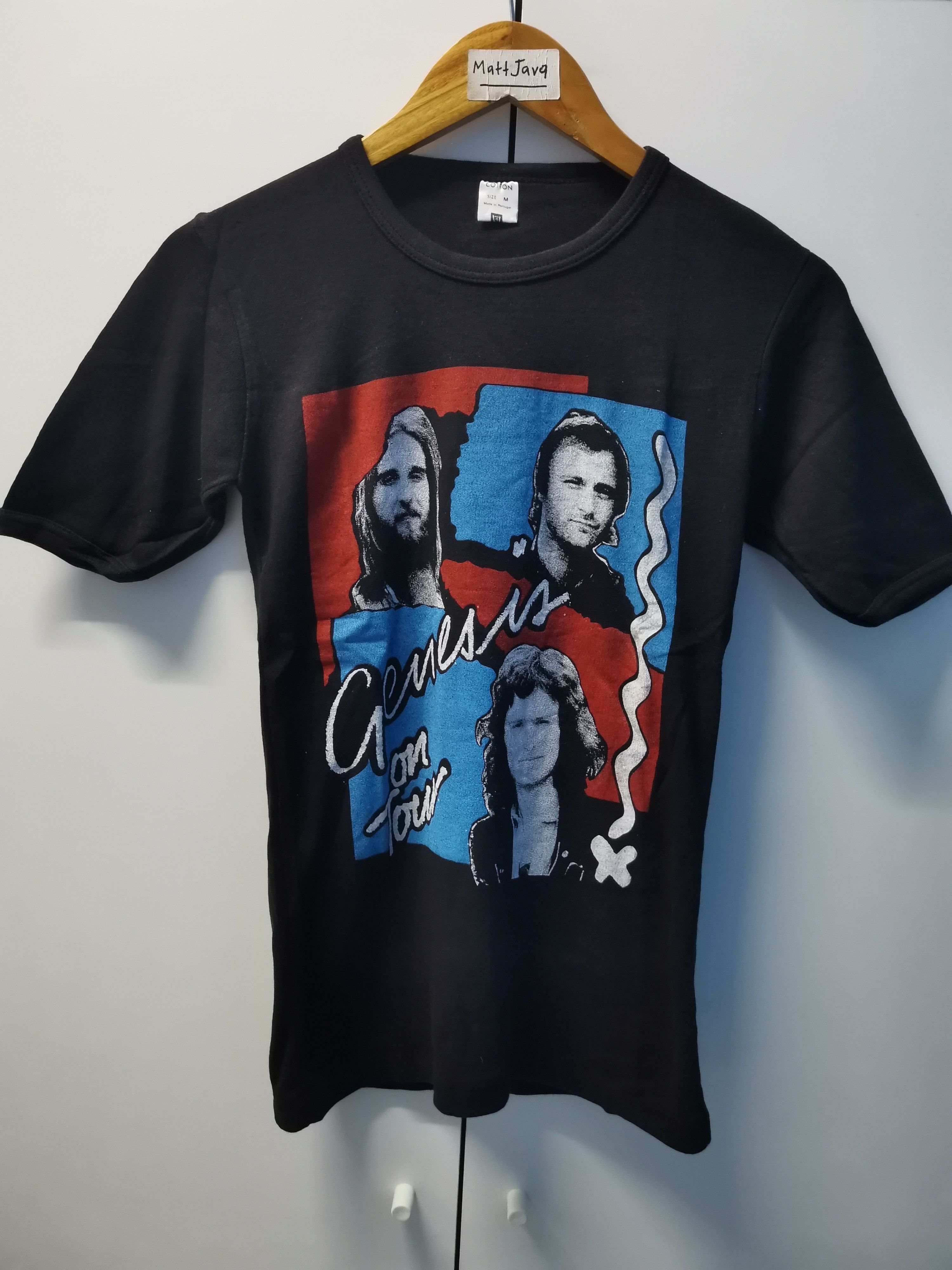 Vintage Vintage Genesis British Tour 82 Rock Band Tee Woman Size US M / EU 48-50 / 2 - 2 Thumbnail