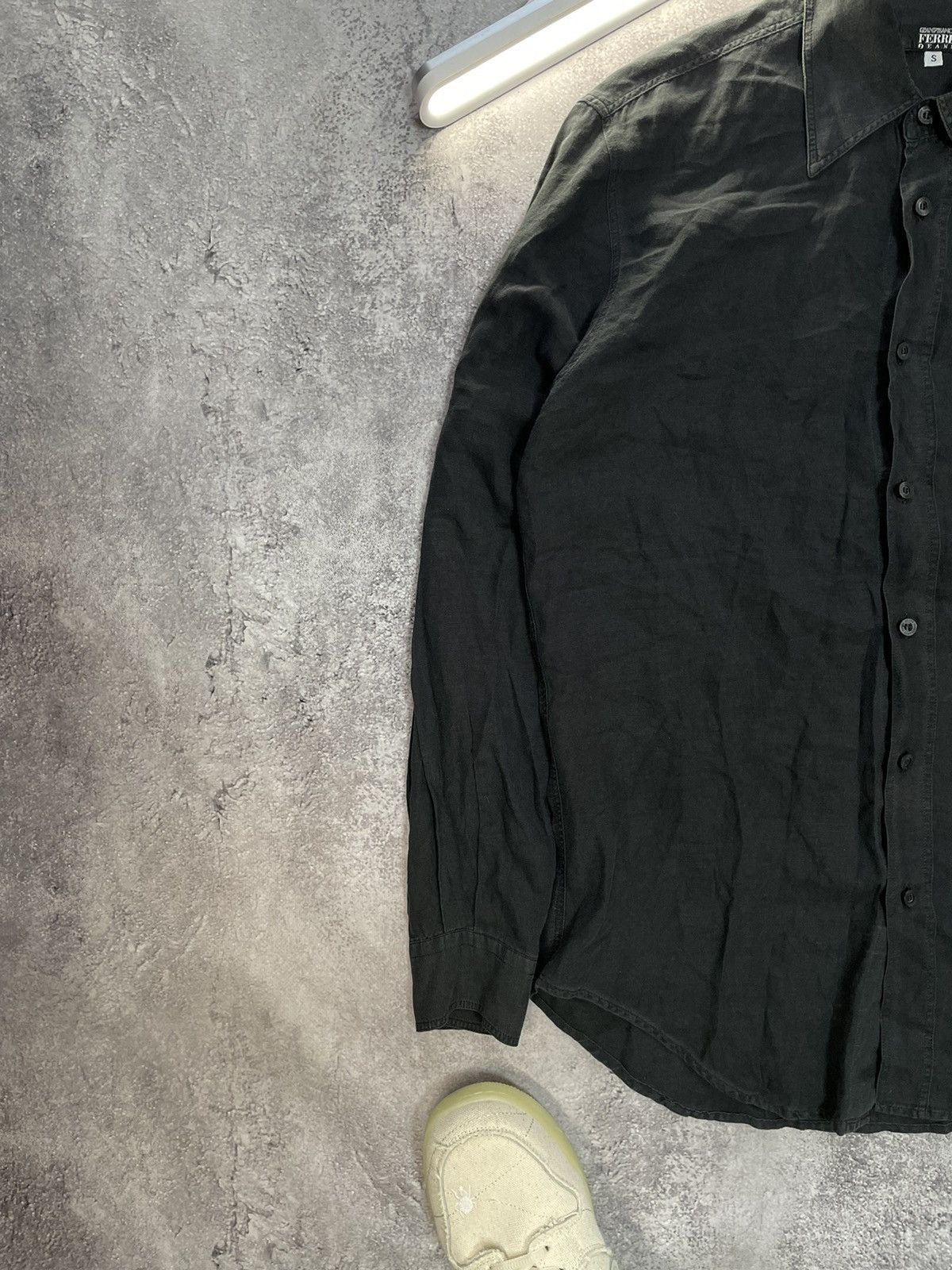 Gianfranco Ferre Vintage Gianfranco Ferre Shirt Collared linen flax Size US S / EU 44-46 / 1 - 3 Thumbnail