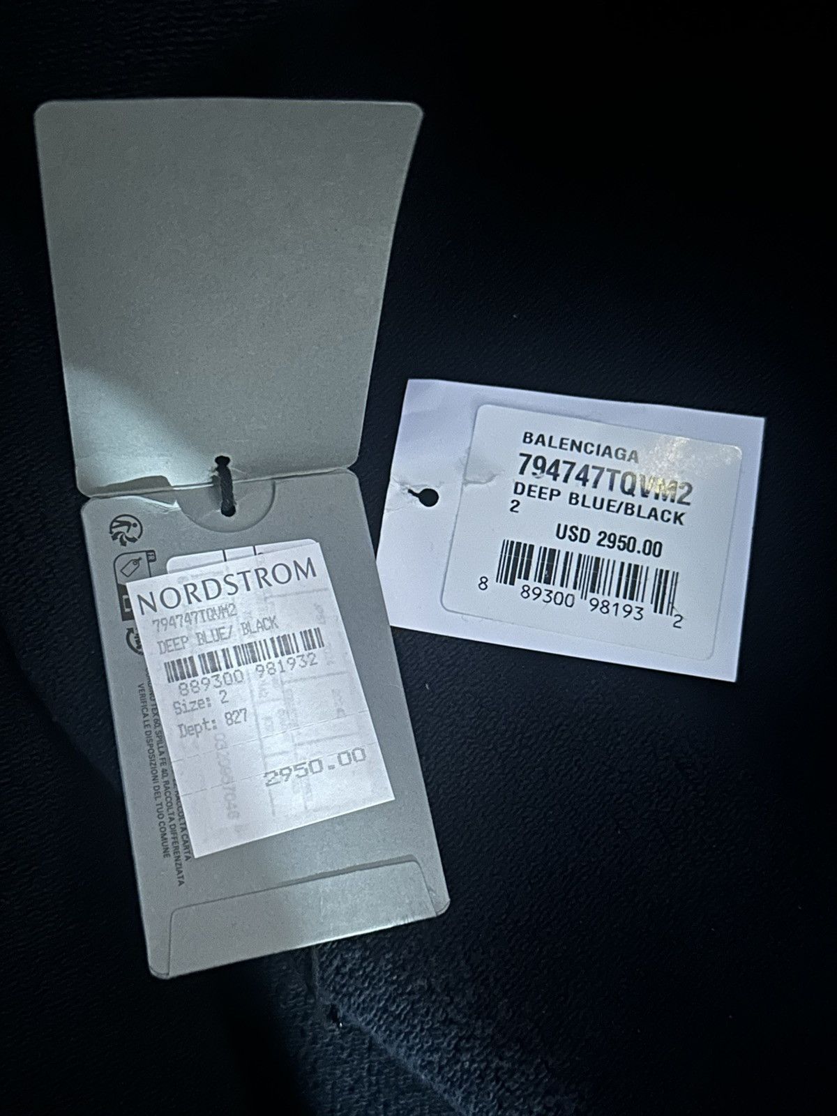Balenciaga Balenciaga Scarf incognito hoodie size 2 Size US M / EU 48-50 / 2 - 9 Thumbnail