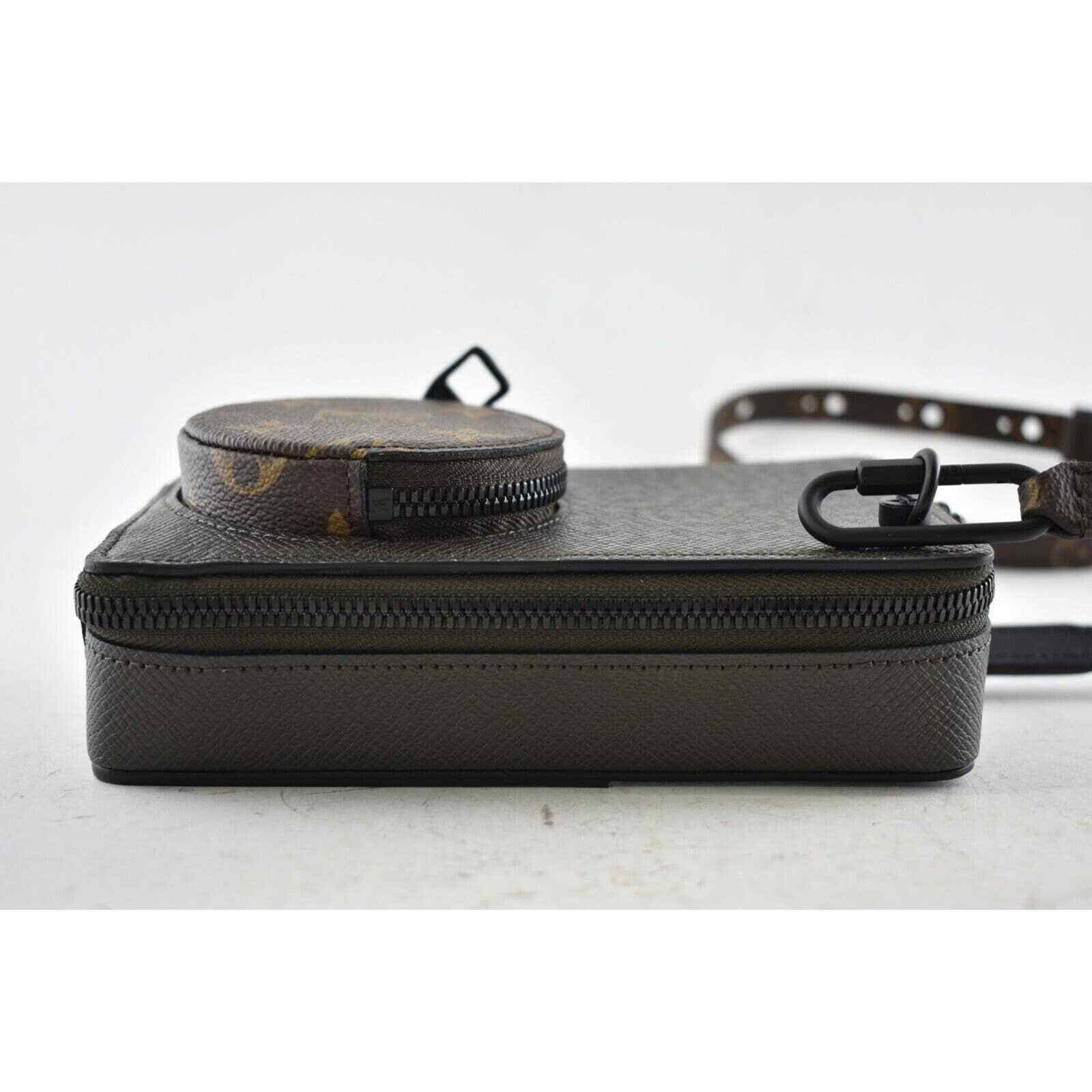 Louis Vuitton Louis Vuitton Brown Monogram LV Logo Crossbody Shoulder Bag Size ONE SIZE - 7 Thumbnail