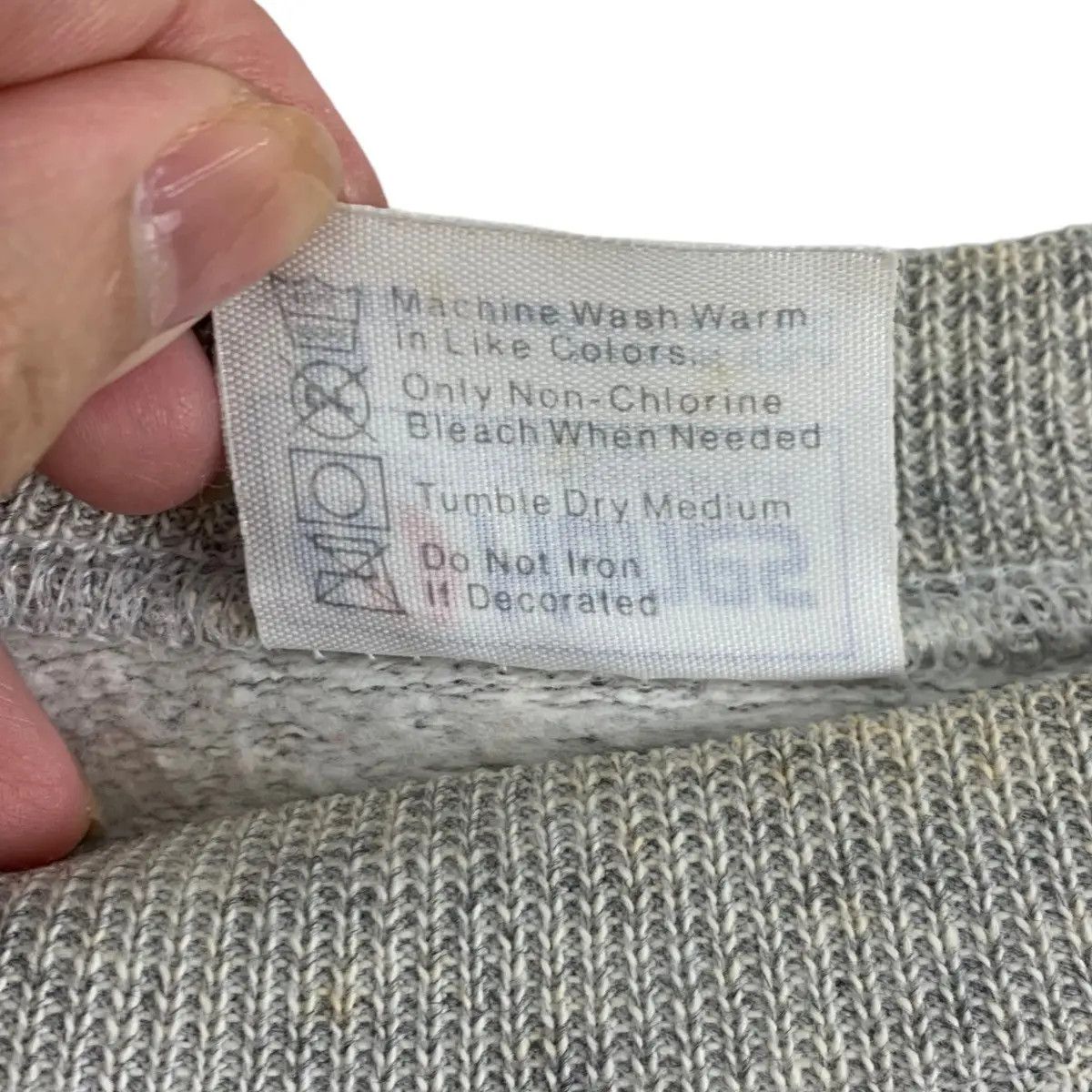 Vintage Vintage 80’ HOTEL BANNOCK CHIEF TYHEE Idaho Sweatshirt Size M / US 6-8 / IT 42-44 - 8 Thumbnail