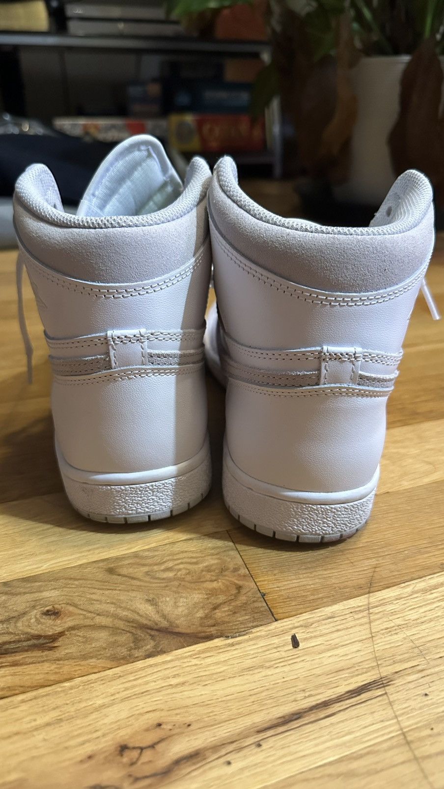 Jordan Brand × Nike Jordan 1 retro high OG Neutral Gray Size US 9.5 / EU 42-43 - 6 Thumbnail