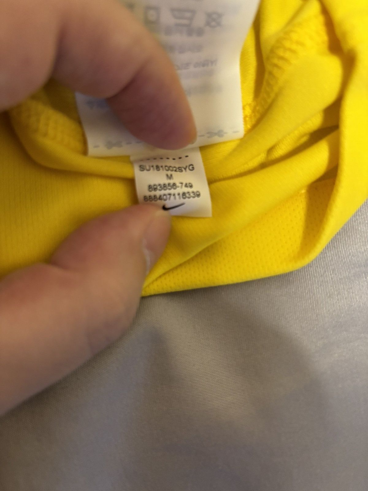 Nike Brazil 2018 jesus signed shirt with autograph Size US M / EU 48-50 / 2 - 6 Thumbnail