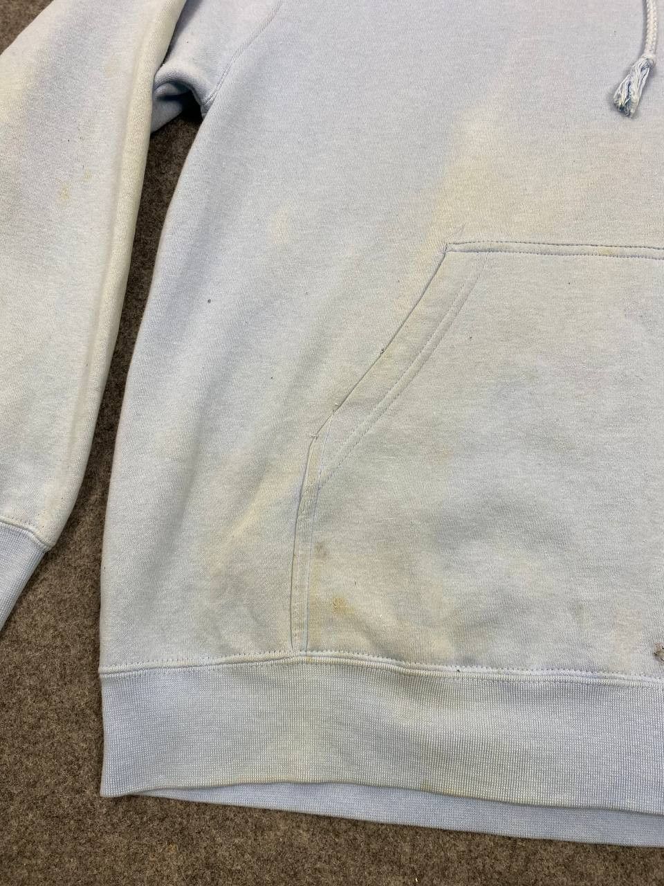 Stussy vintage stussy big logo back hoodie nice design Size US L / EU 52-54 / 3 - 3 Thumbnail