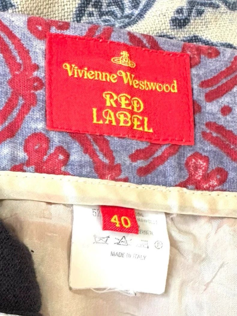 Vivienne Westwood Vivienne Westwood Red relief pattern skirt Size 26" / US 2 / IT 38 - 3 Thumbnail