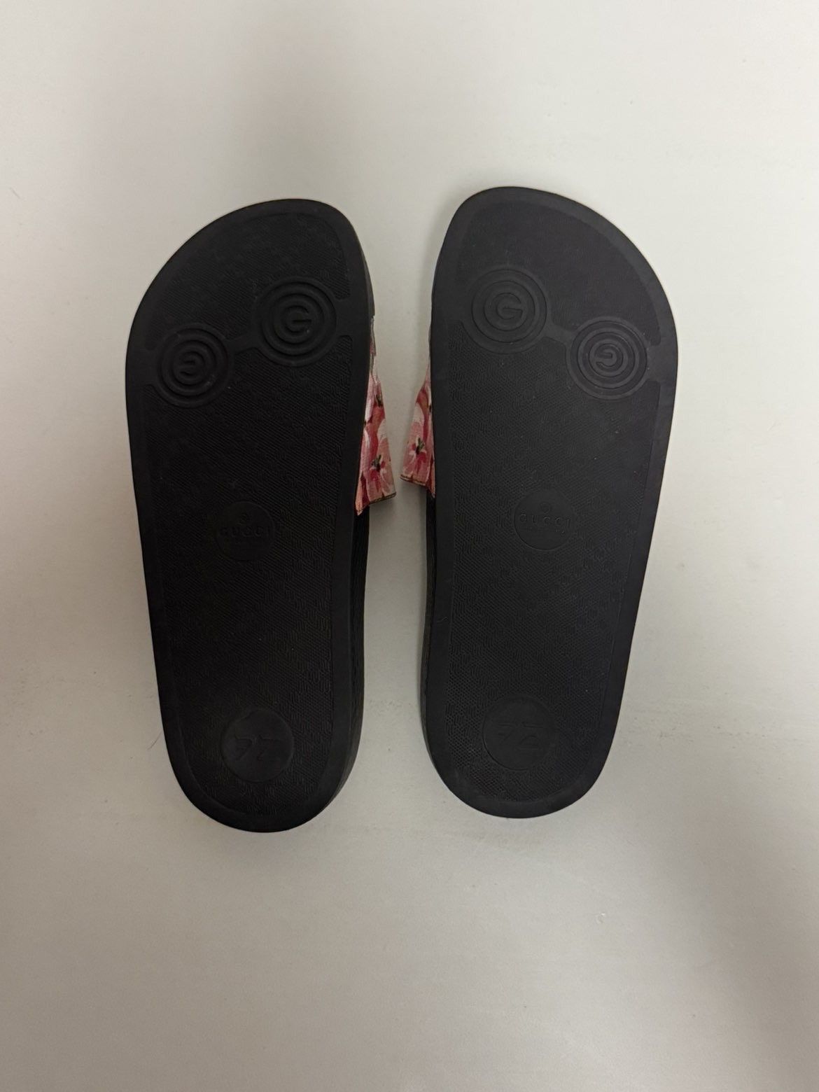 Gucci Gucci GG Supreme Slide Blooms Size US 6.5 / IT 36.5 - 3 Thumbnail