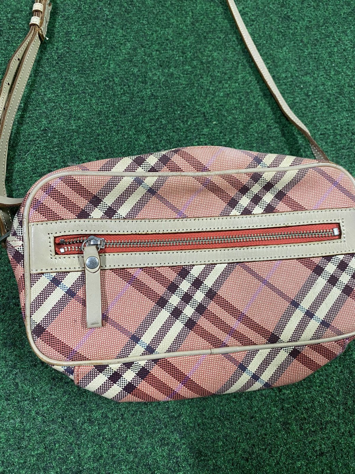 Burberry Burberry Pink Crossbody Shoulder bag Preowned Size ONE SIZE - 7 Thumbnail
