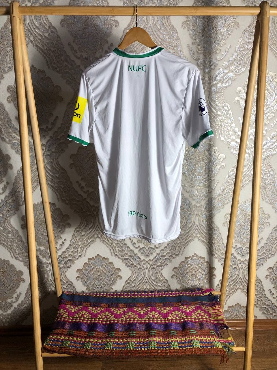 Vintage VERY RARE FC NEW CASTLE ENGLAND SOCCER JERSEY BLOKECORE Y2K Size US M / EU 48-50 / 2 - 9 Thumbnail