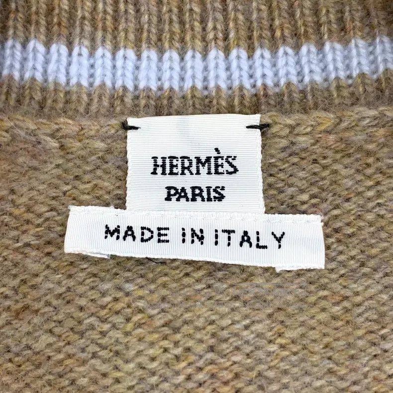 Hermes Hermes Brown snowflake inlay cashmere V-neck single-breast Size XS / US 0-2 / IT 36-38 - 6 Thumbnail